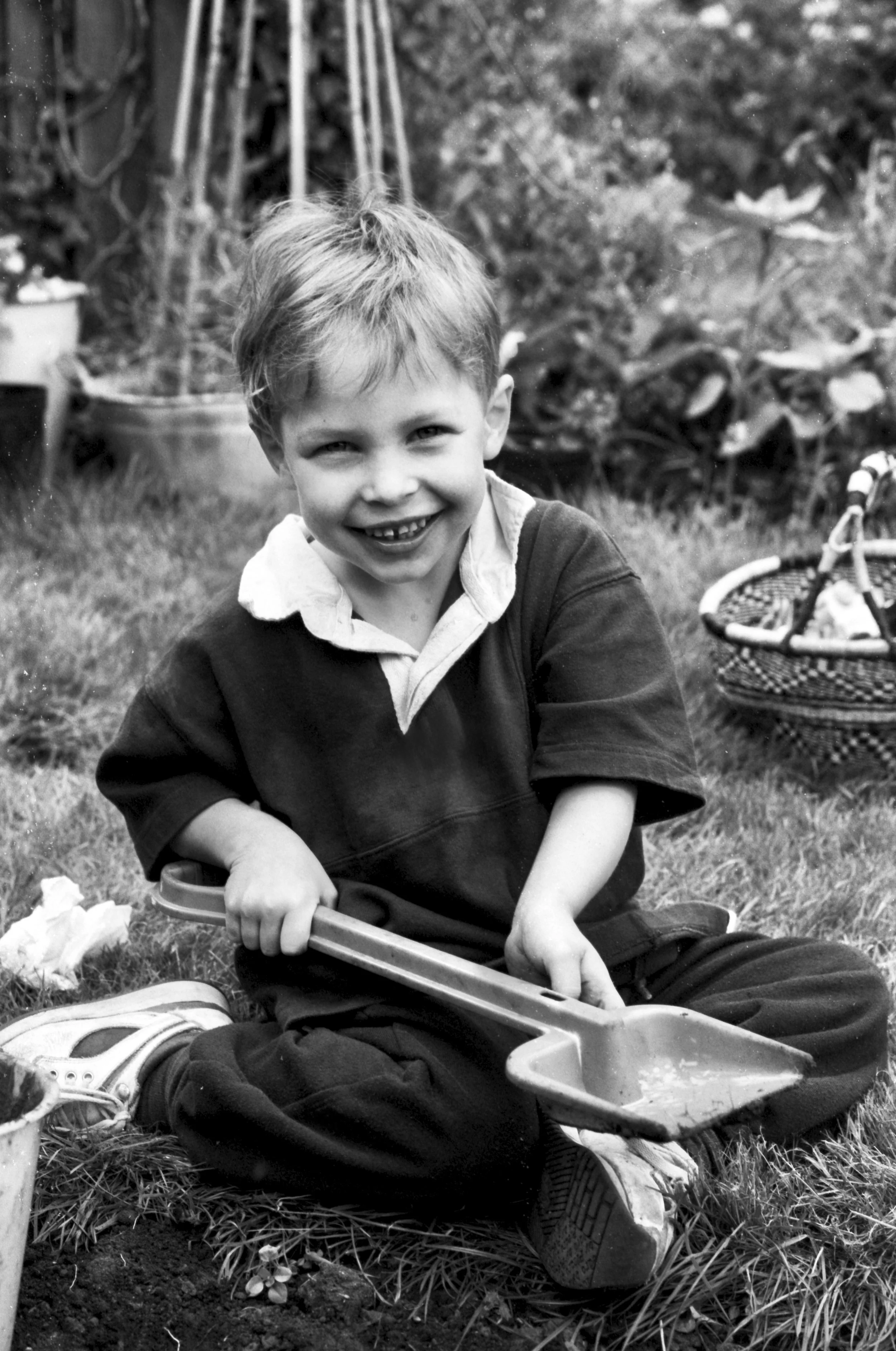 children's black and white portrait photographer