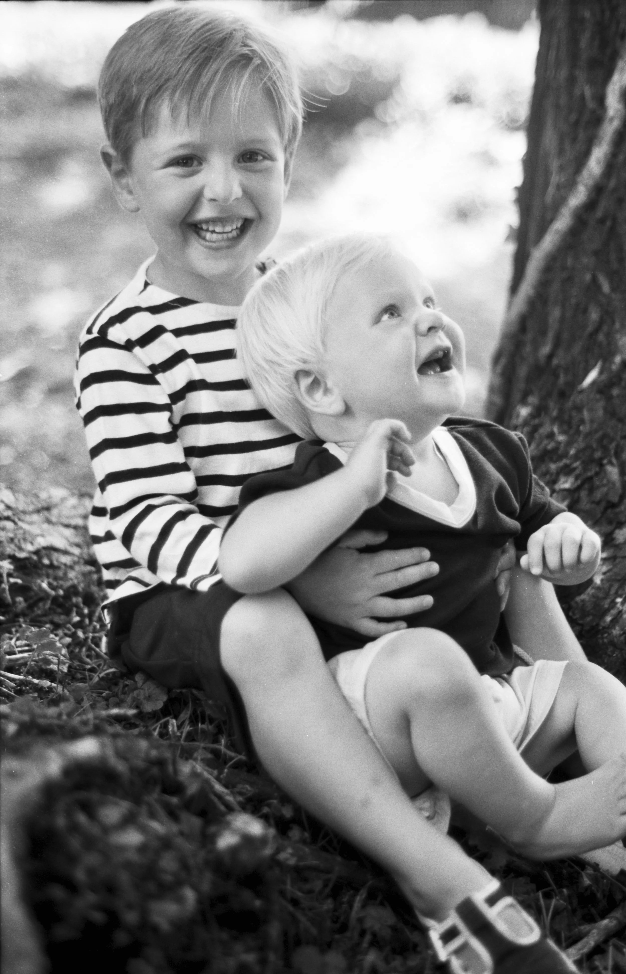 children's black and white portrait photographer