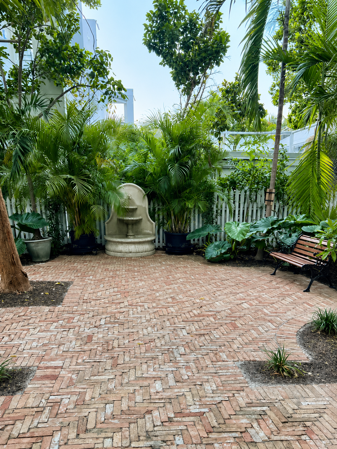 16_enchanting_magical_garden.png