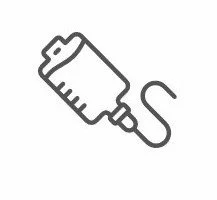 Ilustración de una jeringa que representa la gestión de reclamaciones médicas y la revisión de facturas para tratamientos, vacunas y procedimientos clínicos en Estados Unidos.