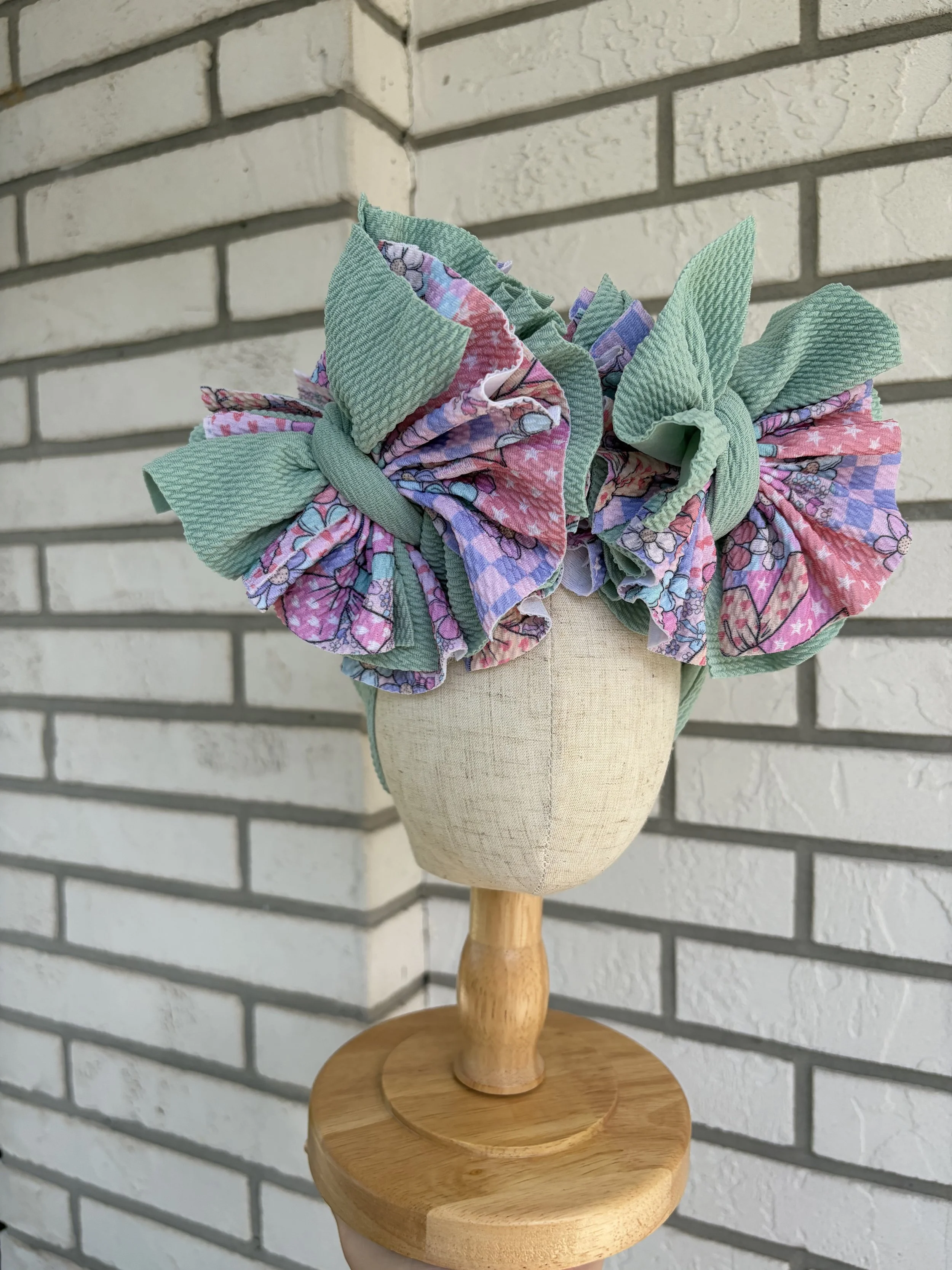 Retro Flower Shredded Piggie Head Wrap