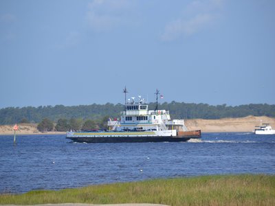 rsz_fort_fisher_ferry_at_pleasure_islandjm.jpg