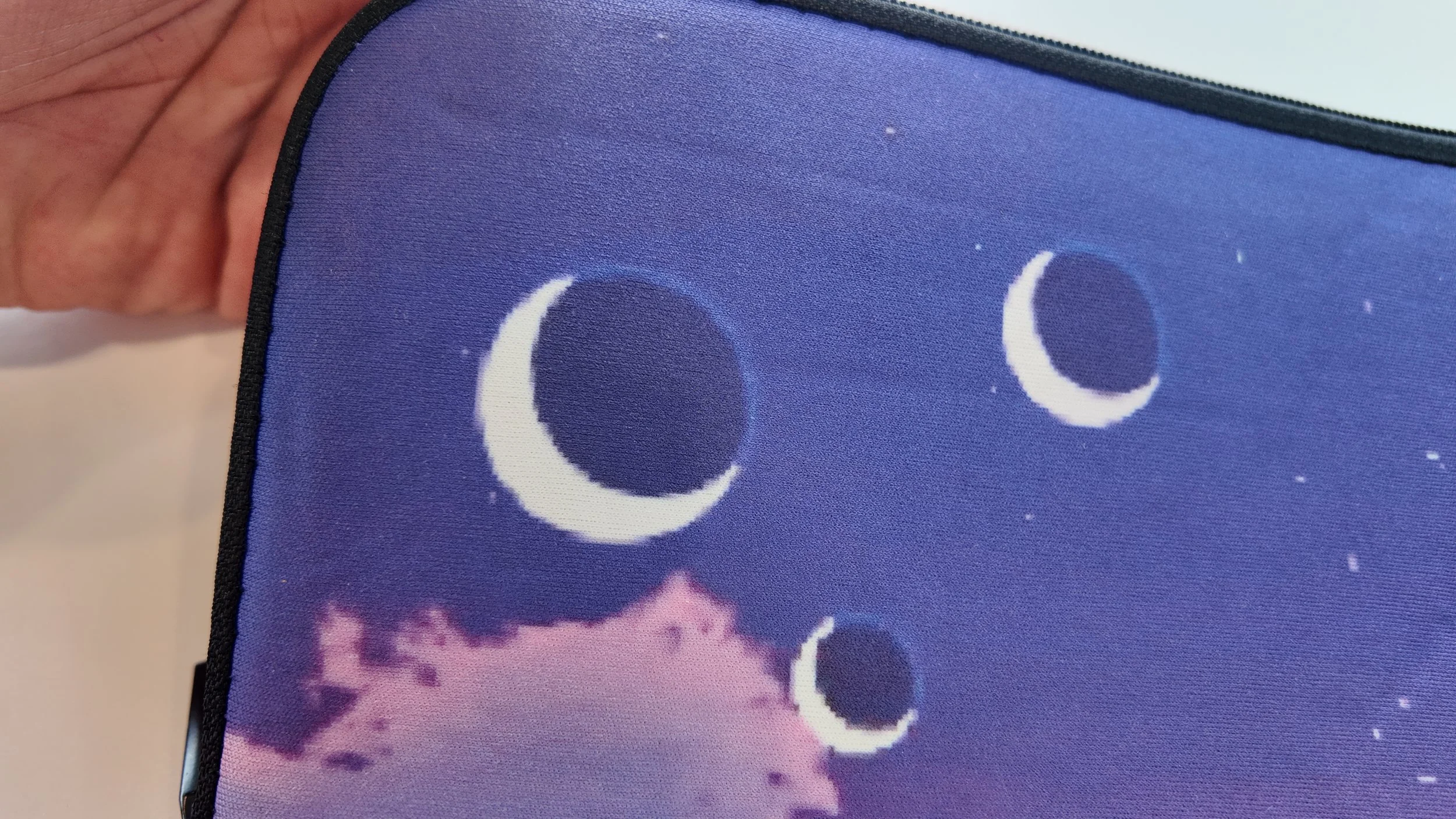 laptop sleeve corner.jpg