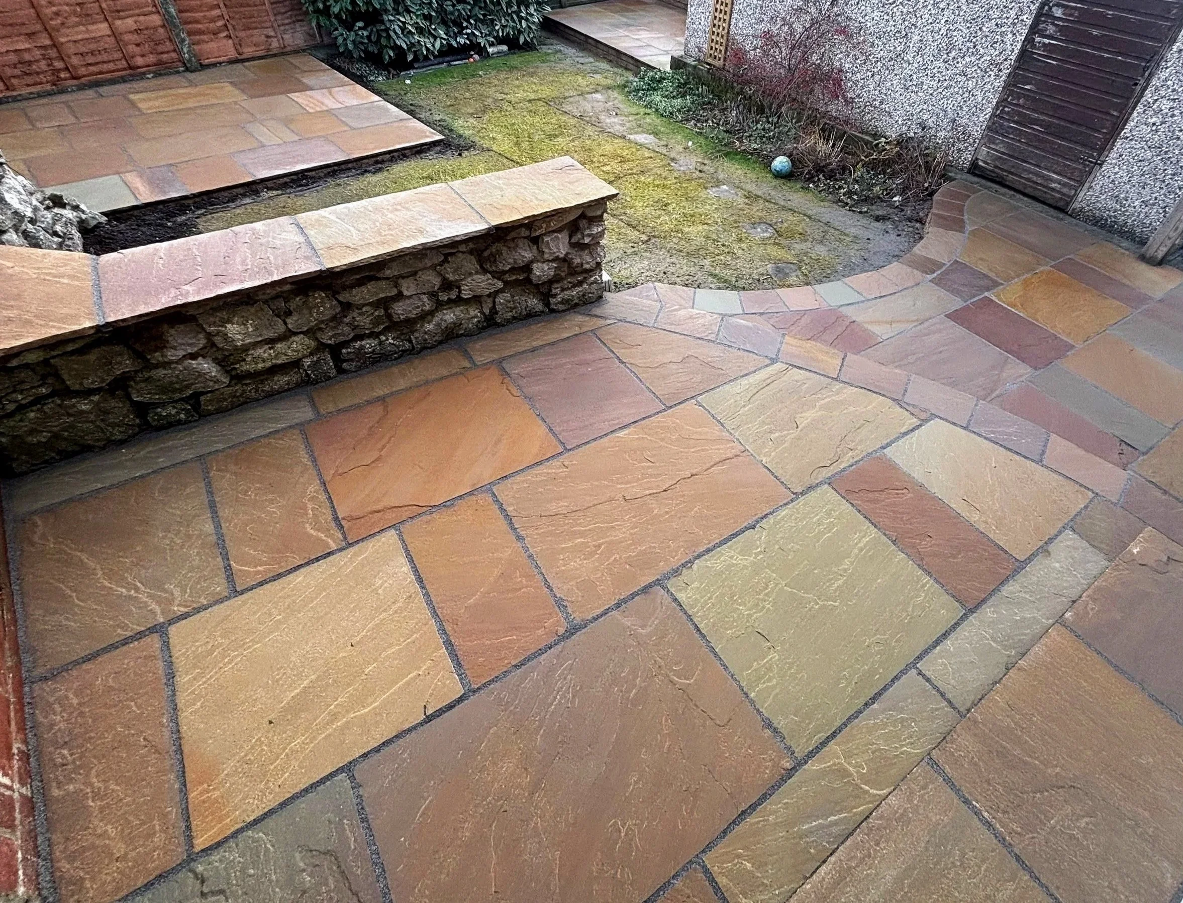 PATIOS