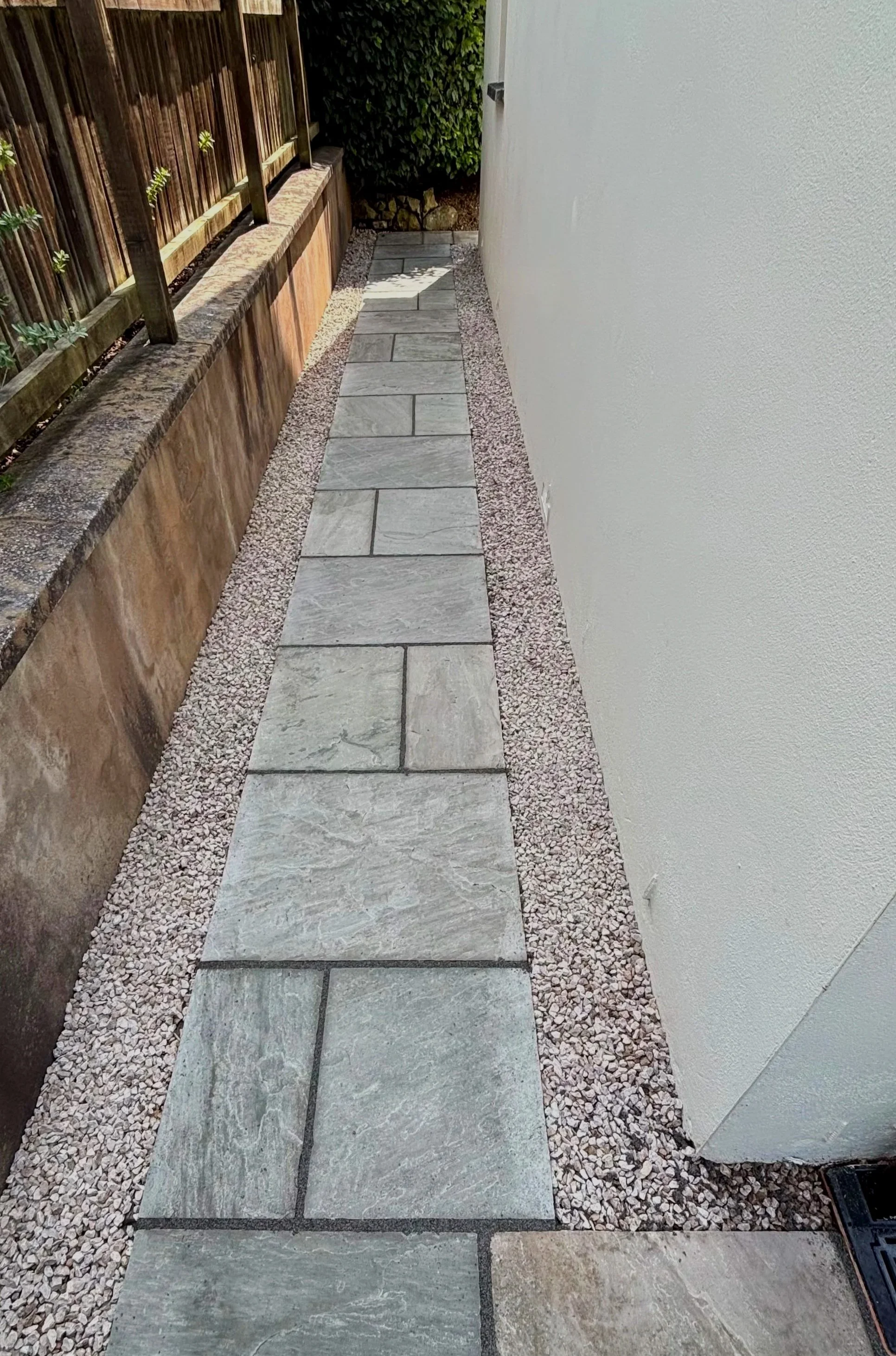 DECORATIVE SHINGLE