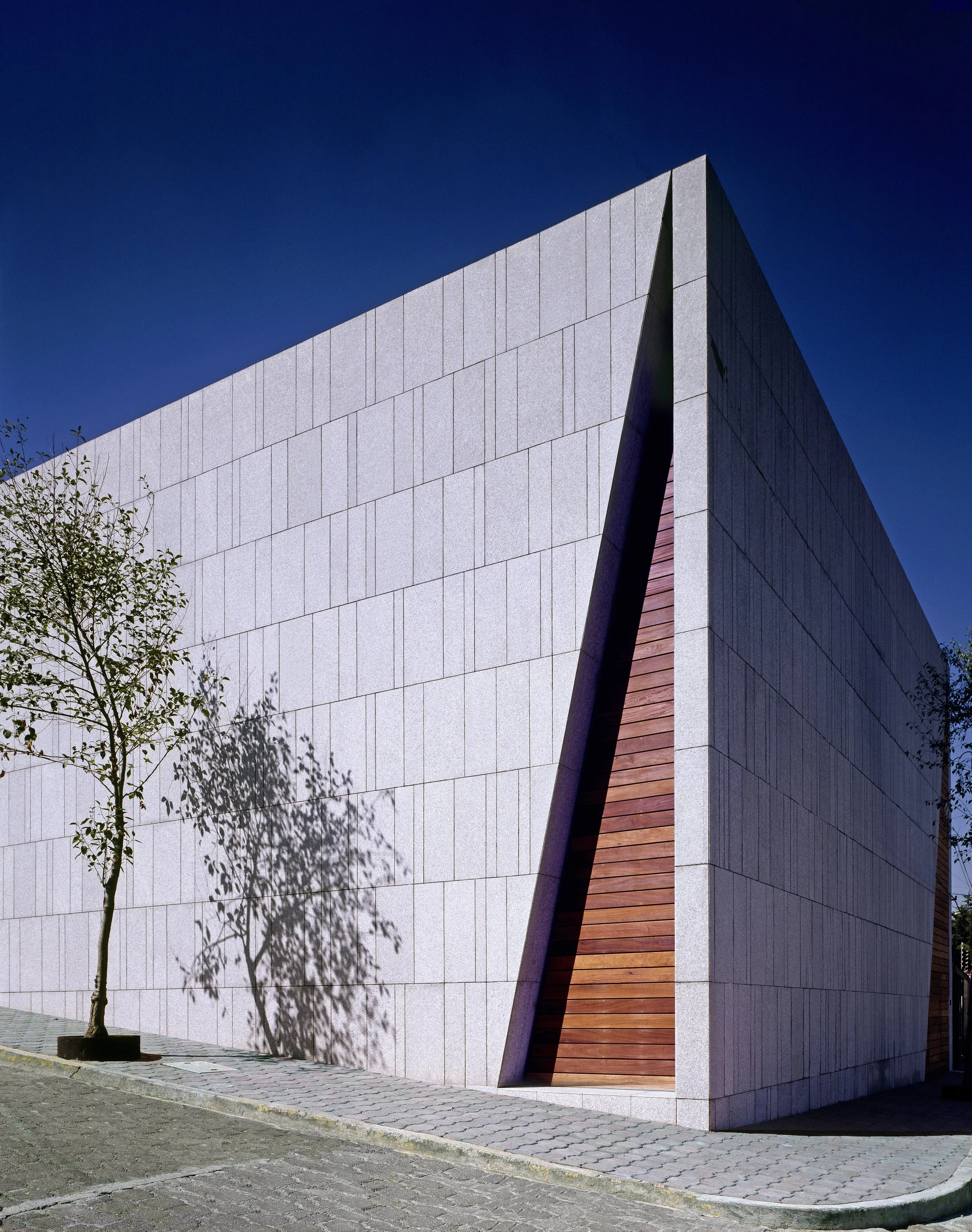1. Fachada Principal.jpg