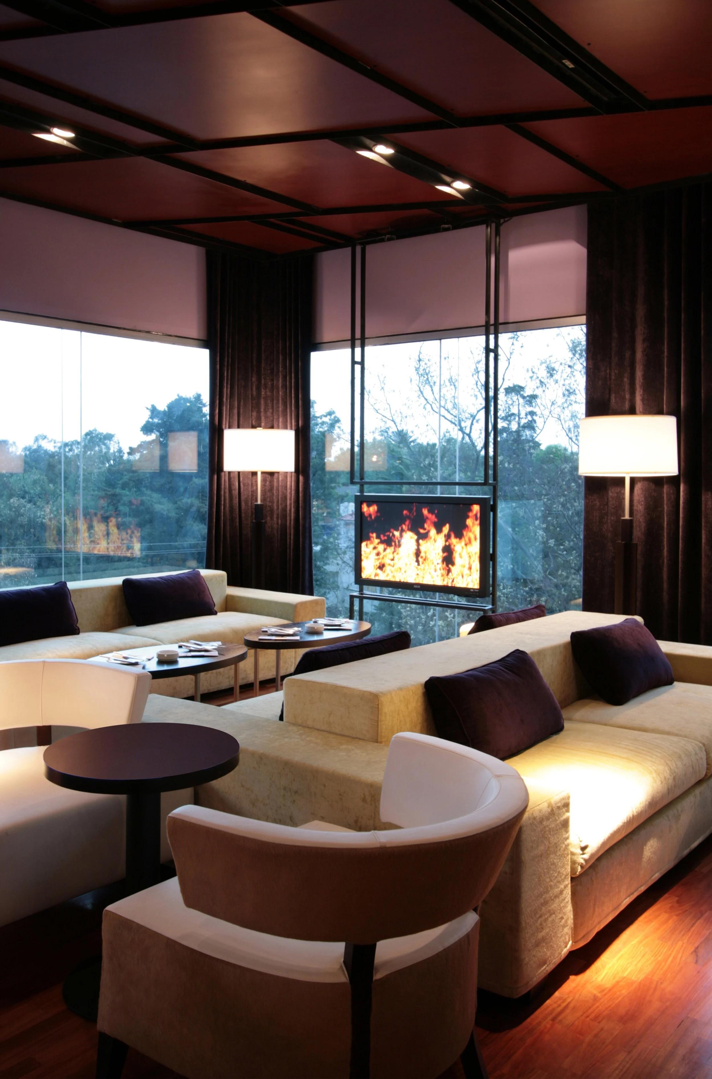 6. Lounge.JPG