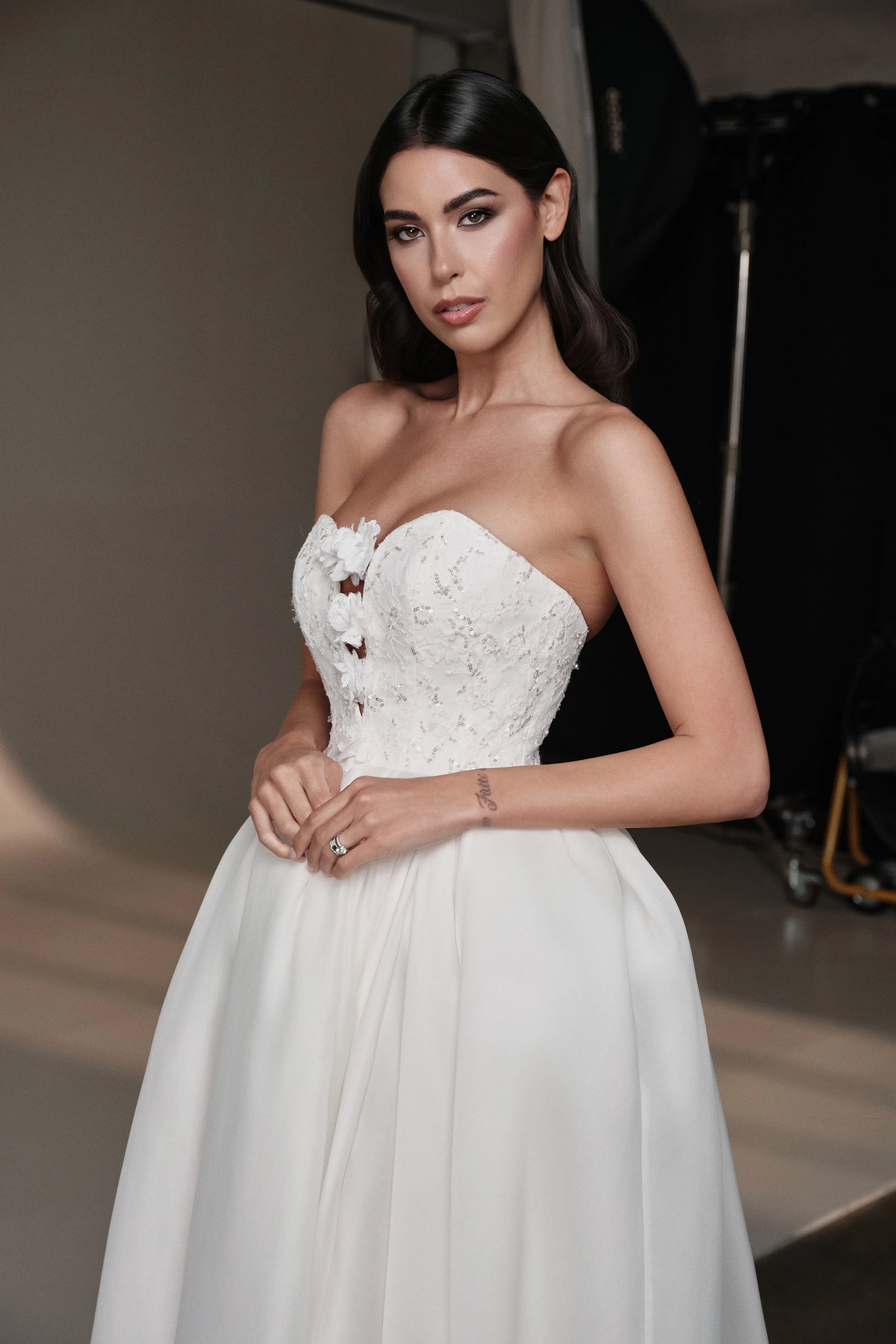 Maria Pia Bridal_June_detdv (Custom).jpg