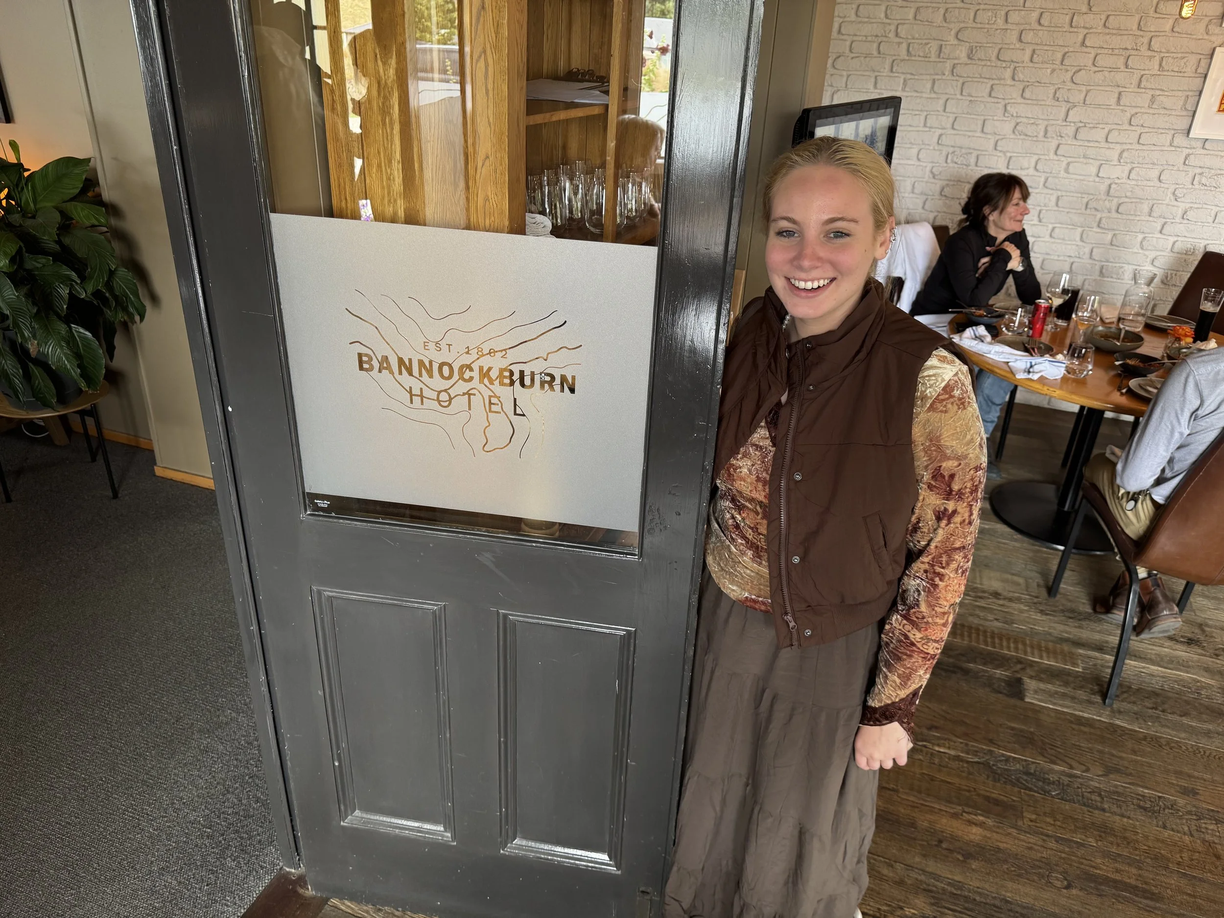Entrance to Bannockburn Hotel restaurant