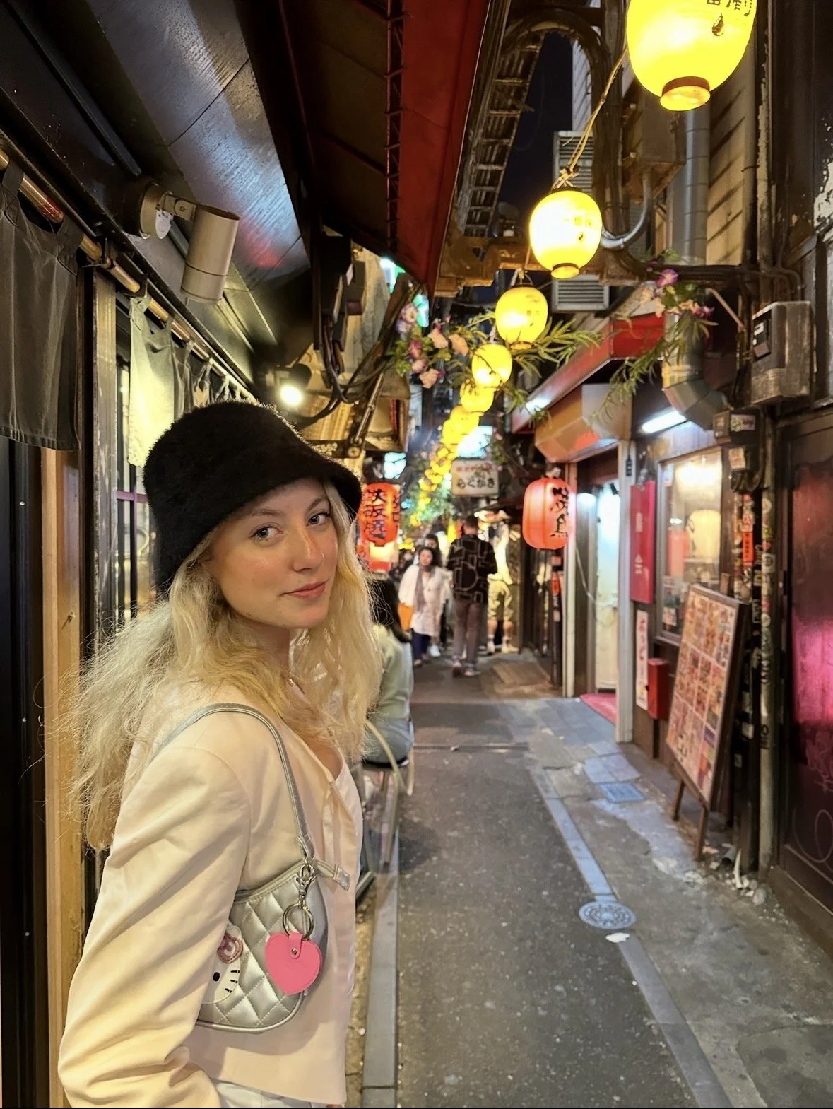 Omoide Yokocho in Shinjuku Tokyo with lantern-lit alley, izakayas, and traditional Japanese bars