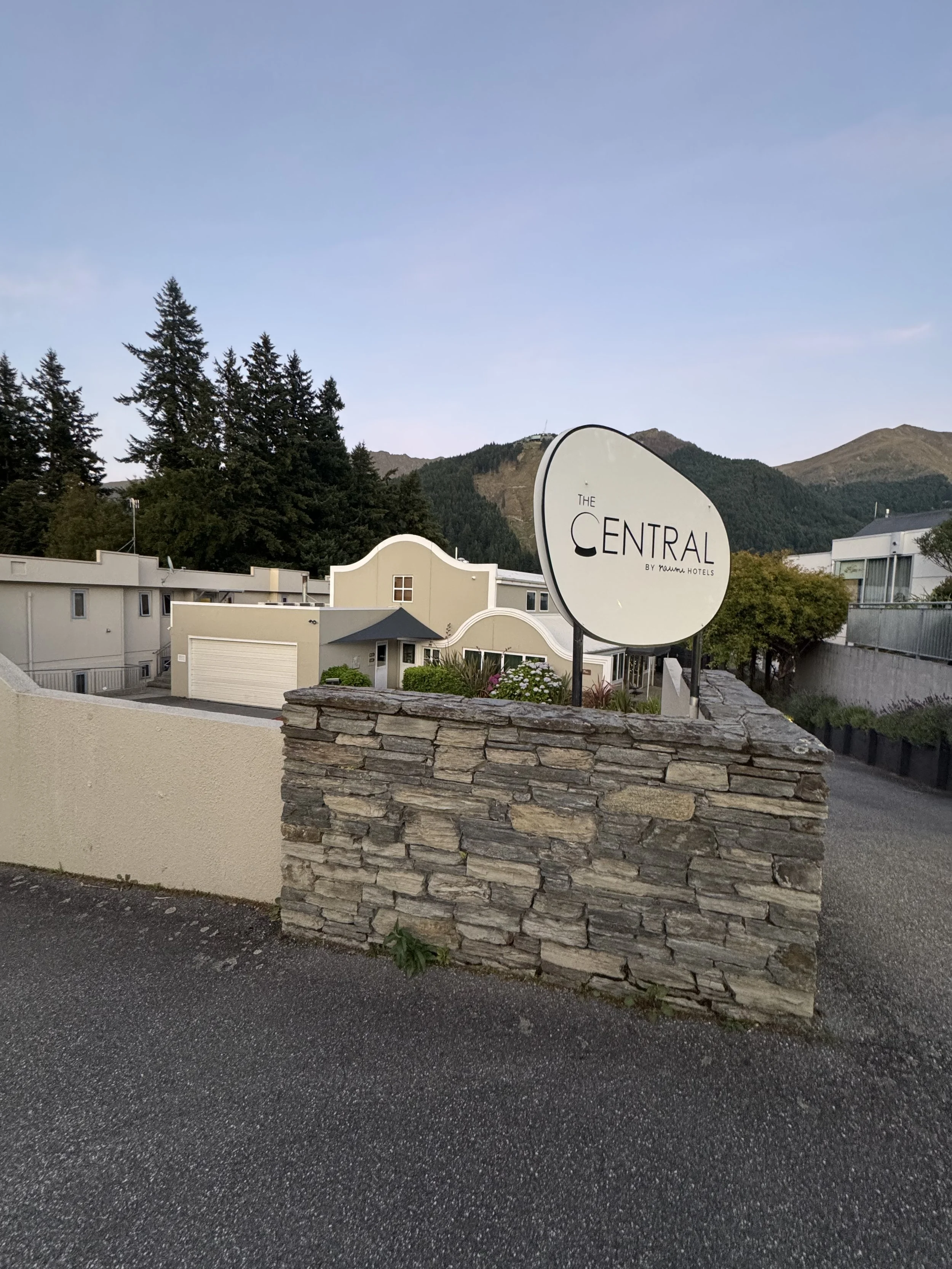 Exterior of Central Private Hotel in Cromwell