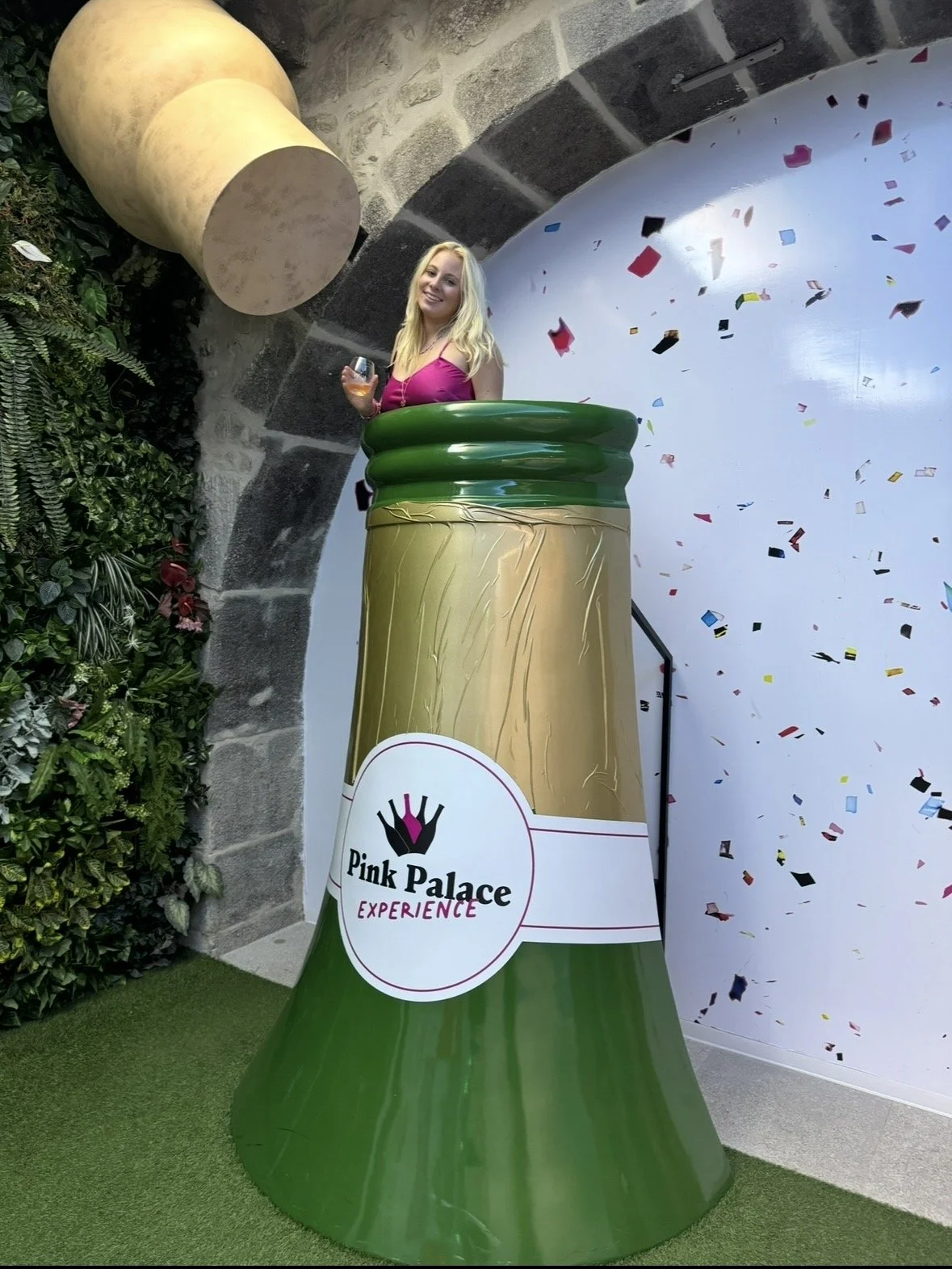 Pink Palace wine experience at WOW Porto