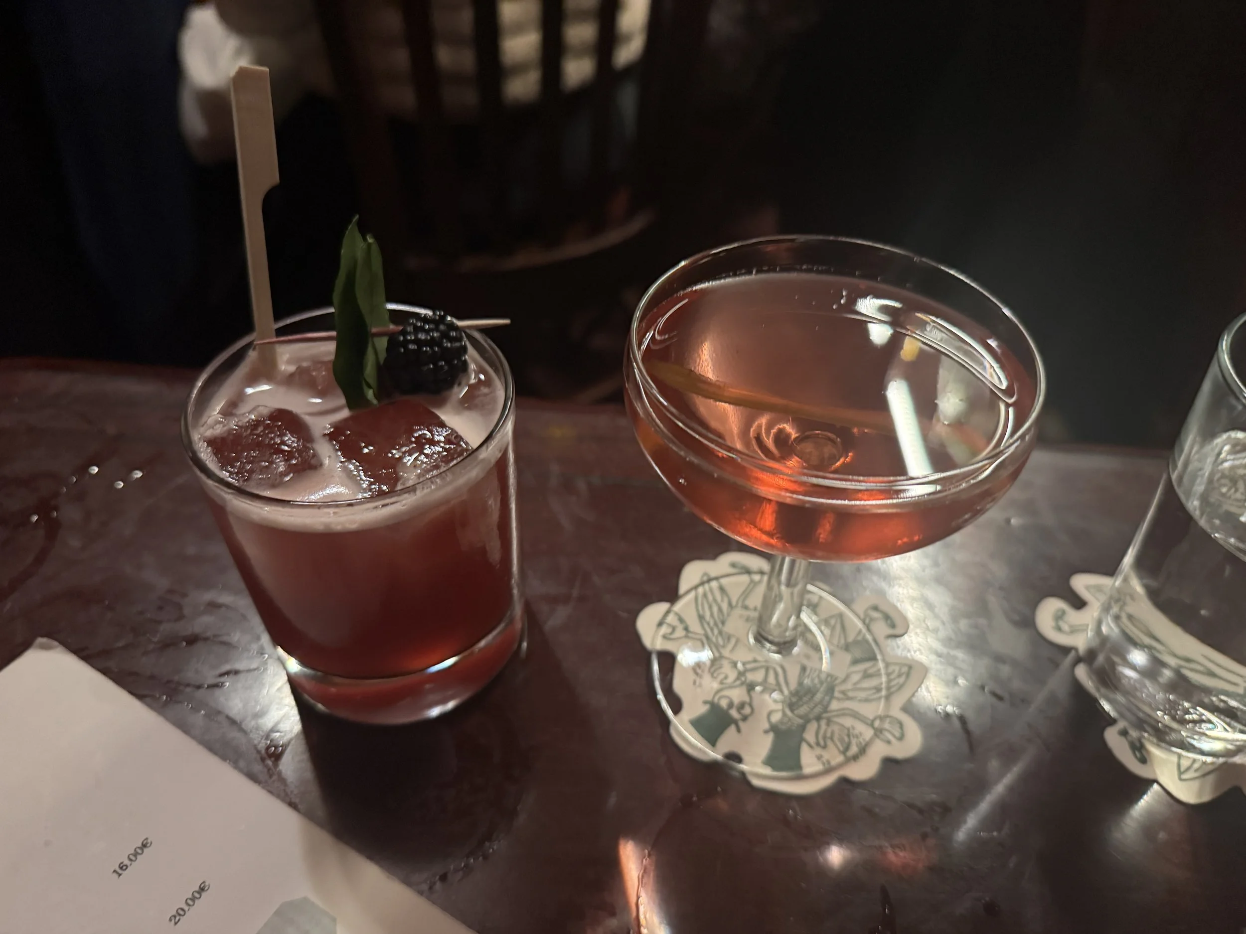 Classic cocktails served at Harry's Bar Paris