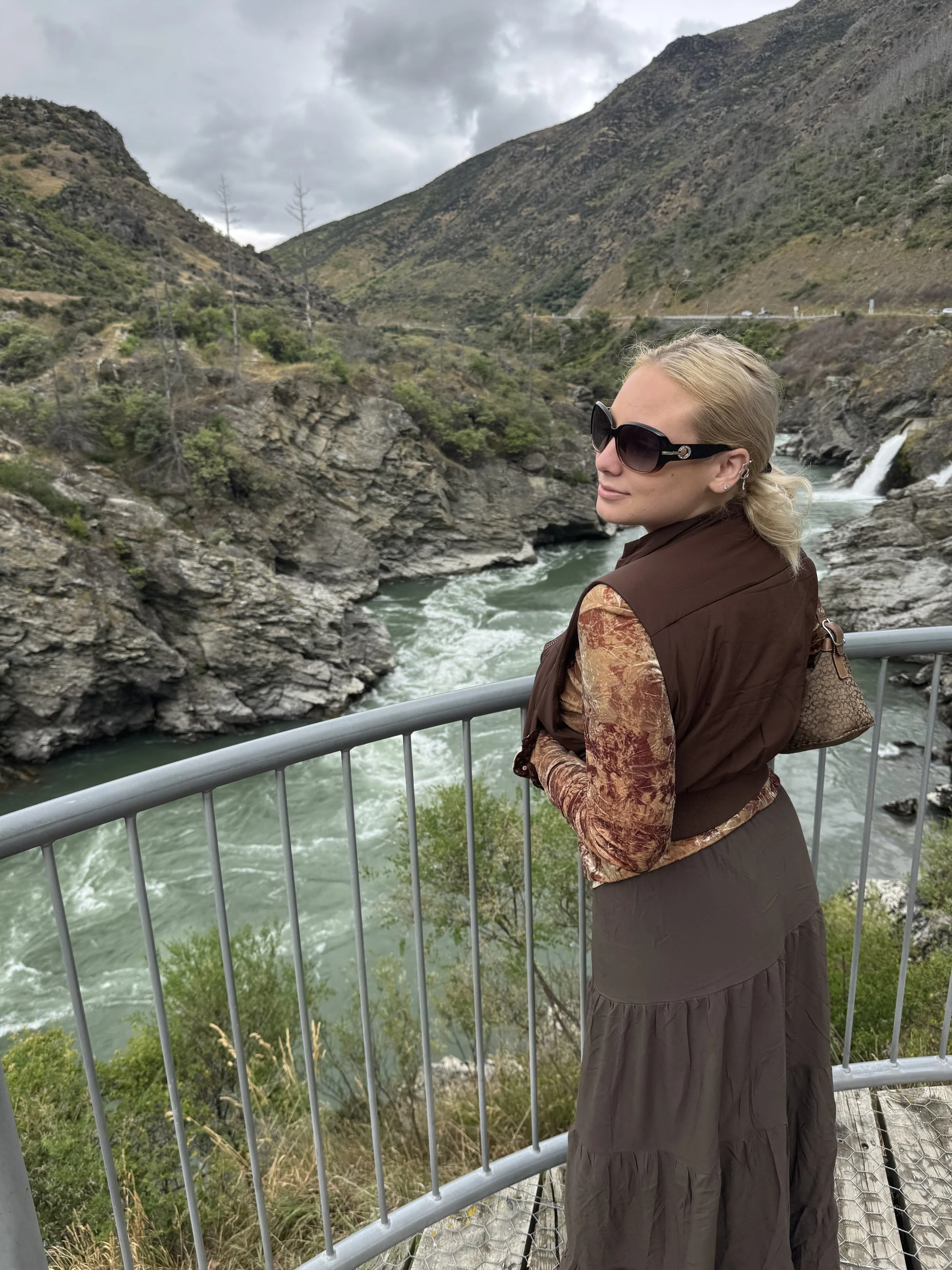 Scenic overlook at Kawarau Gorge near Queenstown