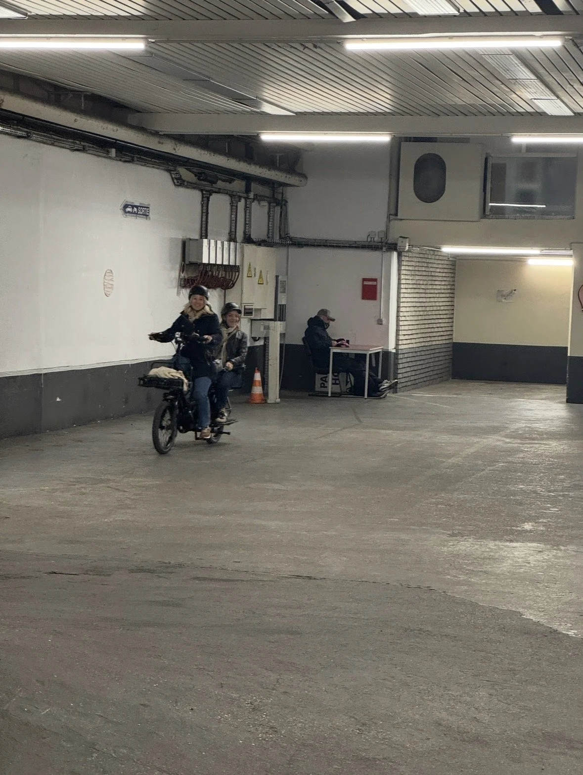 Electric bike tour with Paris by Martin