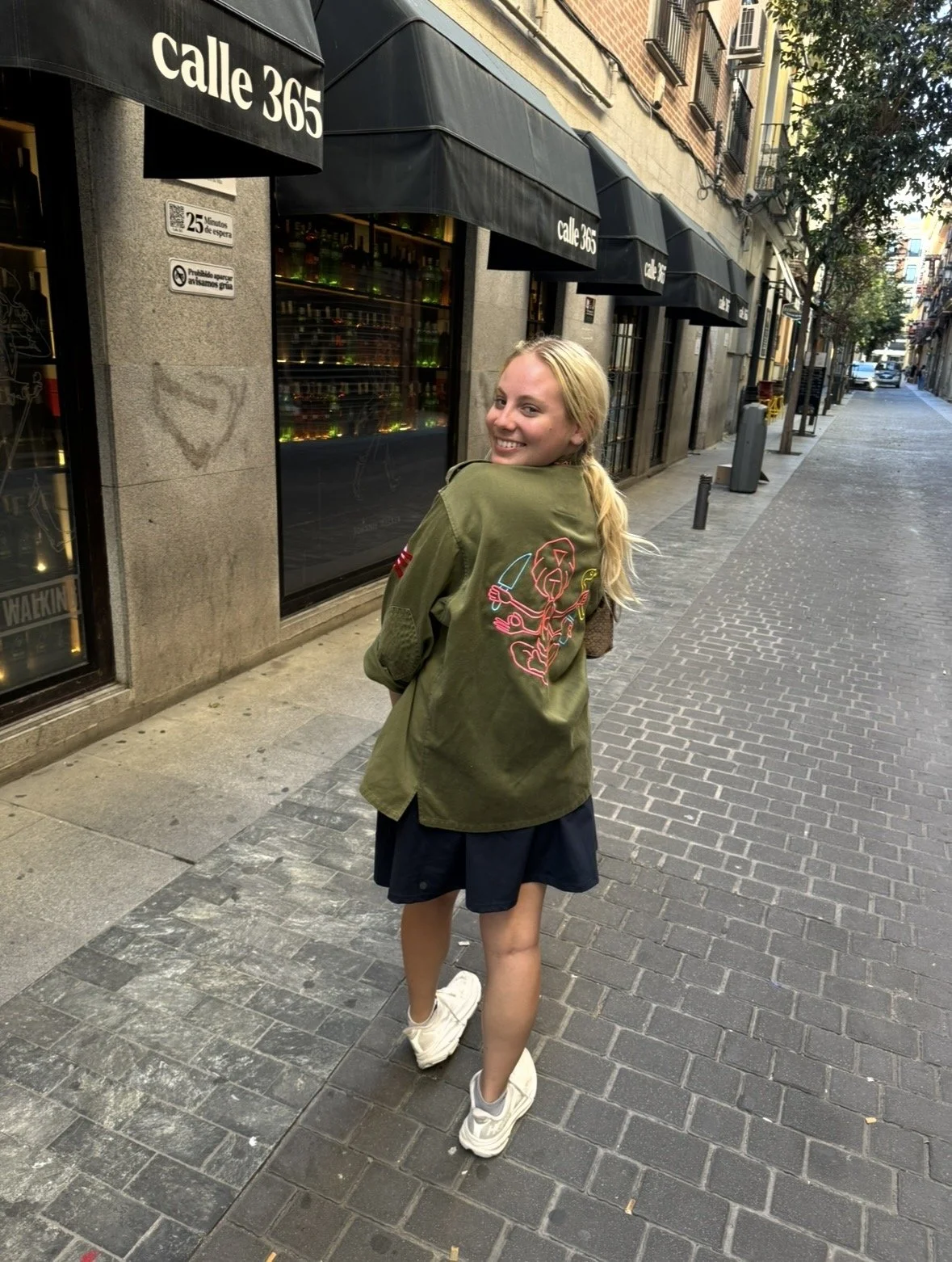 Walking through old town Madrid street style scene