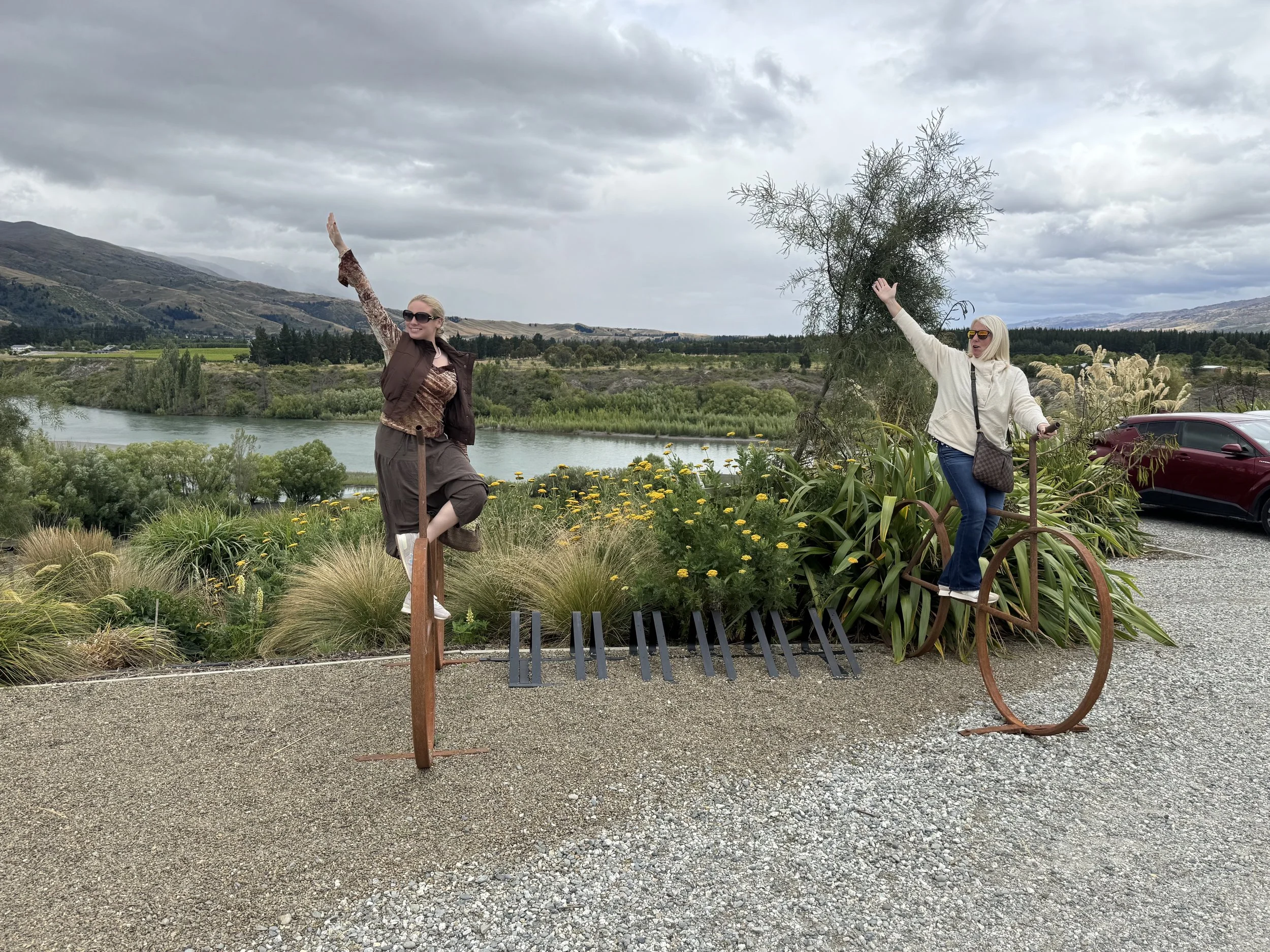 Bicycle sculptures overlooking vineyards near Bannockburn Hotel in Central Otago”