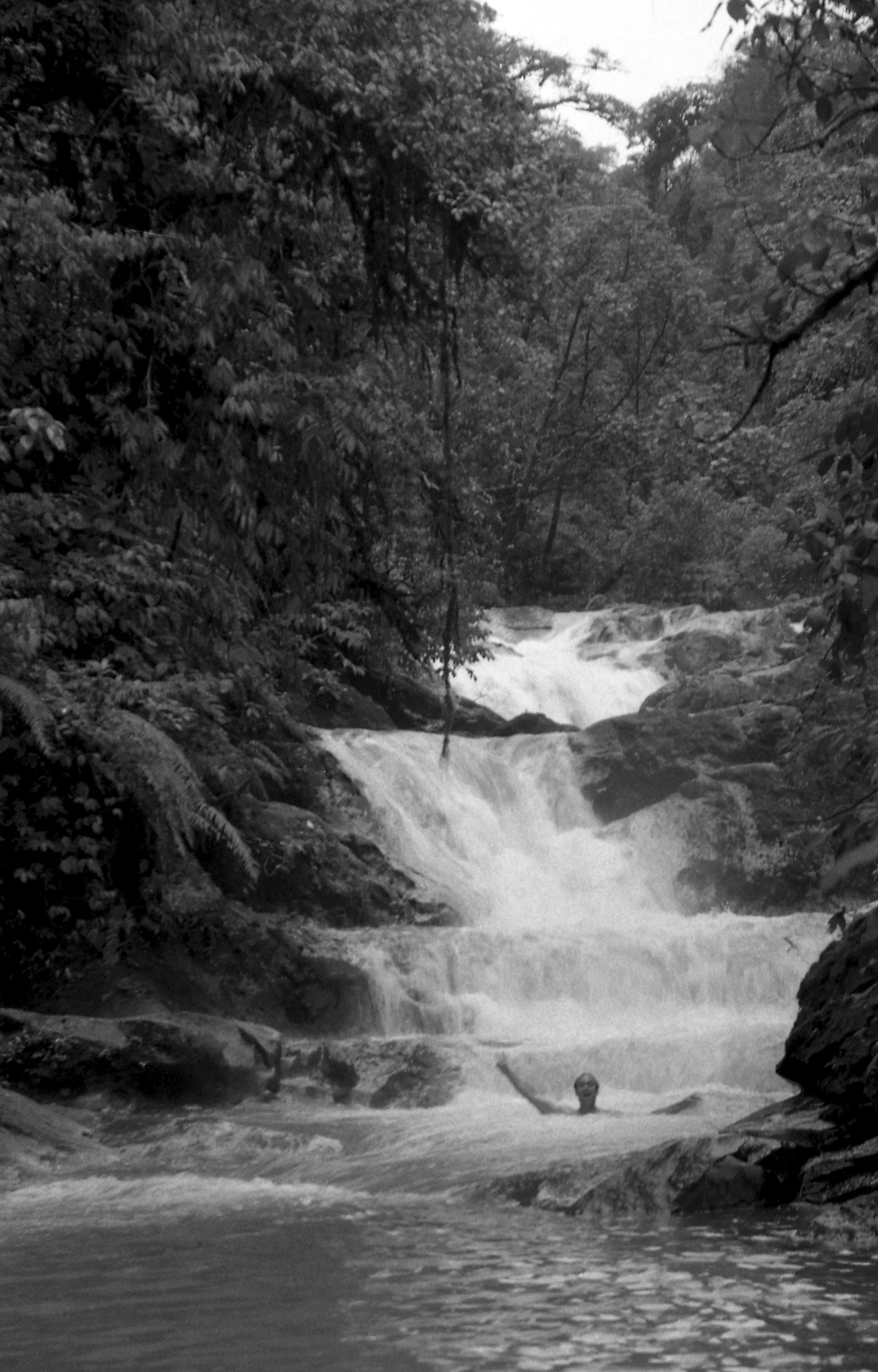 BW034.jpg