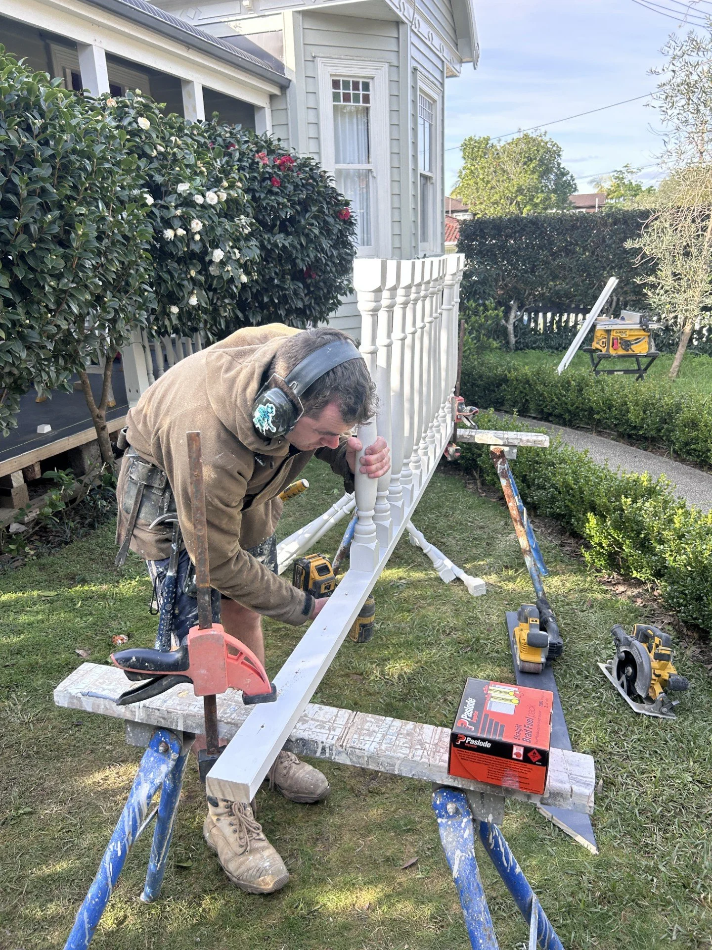 handrails2-rennovation-epsom-villa2.jpeg