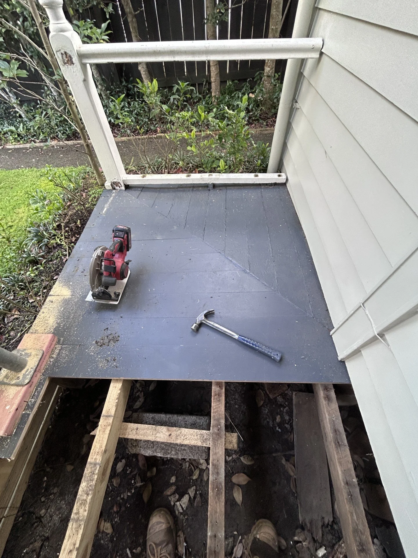 before-rennovation-epsom-villa2.jpeg