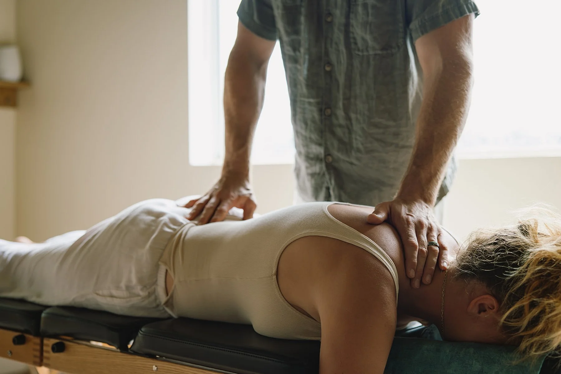 Brand photography session for Abundant Life Chiropractors on Maui by Rhianon Brown Photography