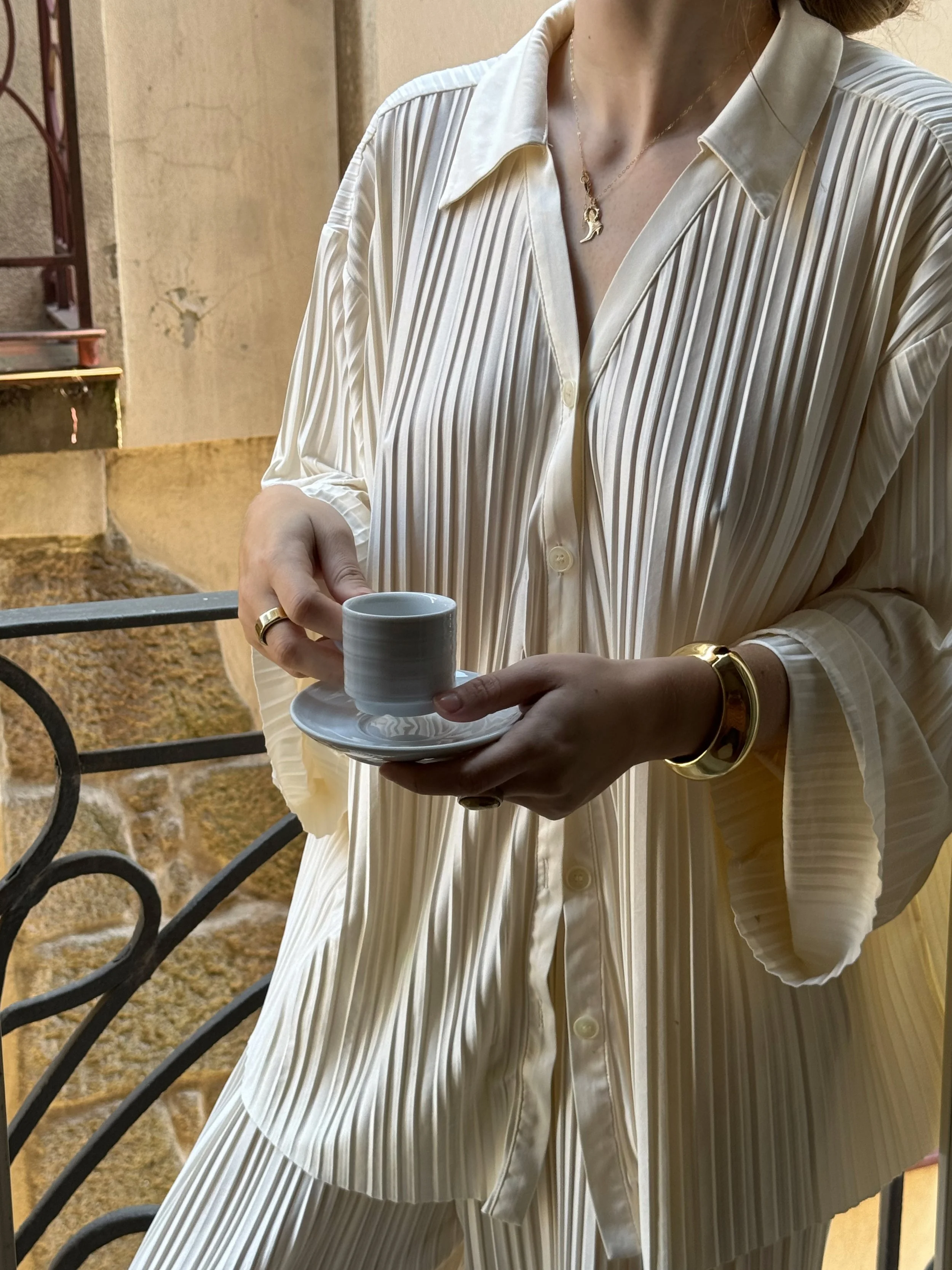 How to Dress for Your Body Shape: A Stylist’s Guide to Dressing Your Proportions