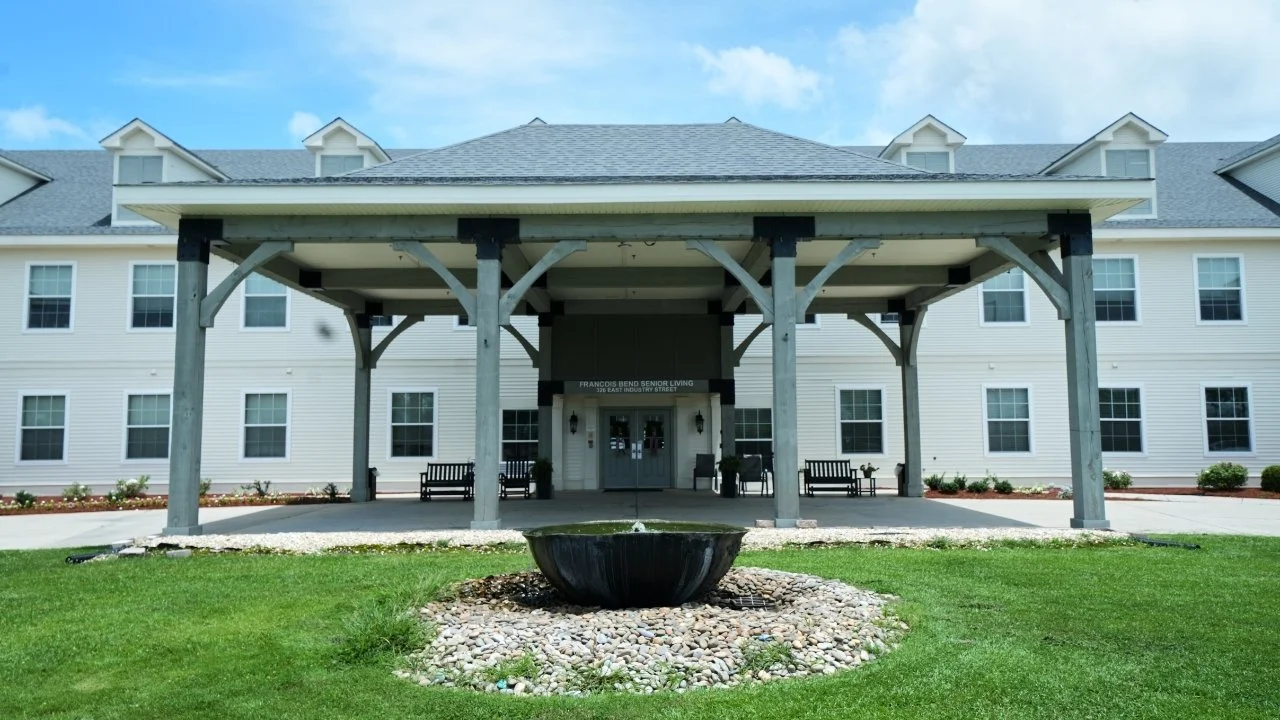 Francois Bend front exterior