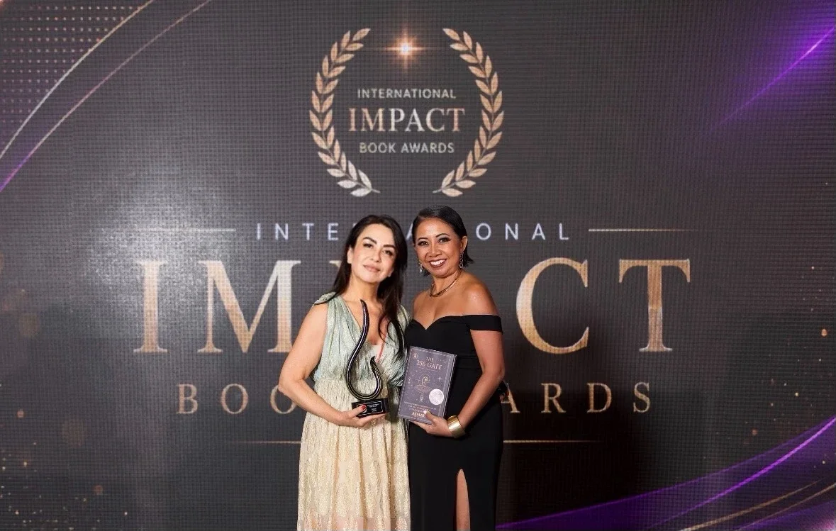 Andi Long at the International Impact Book Awards
