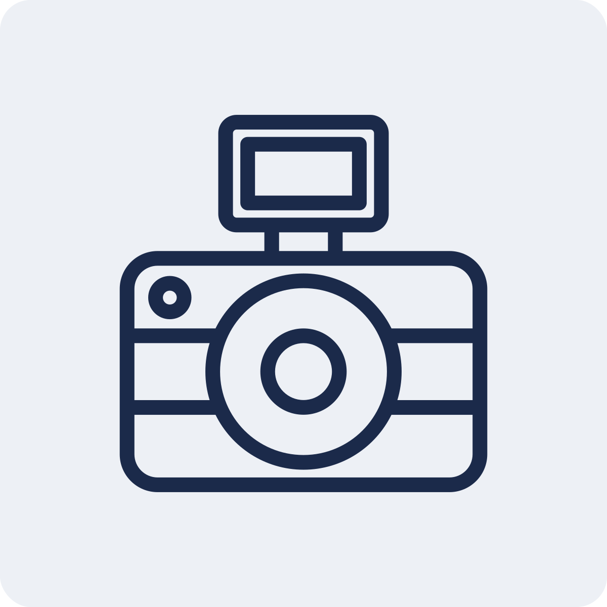 Outline illustration of a camera with a viewfinder on top.