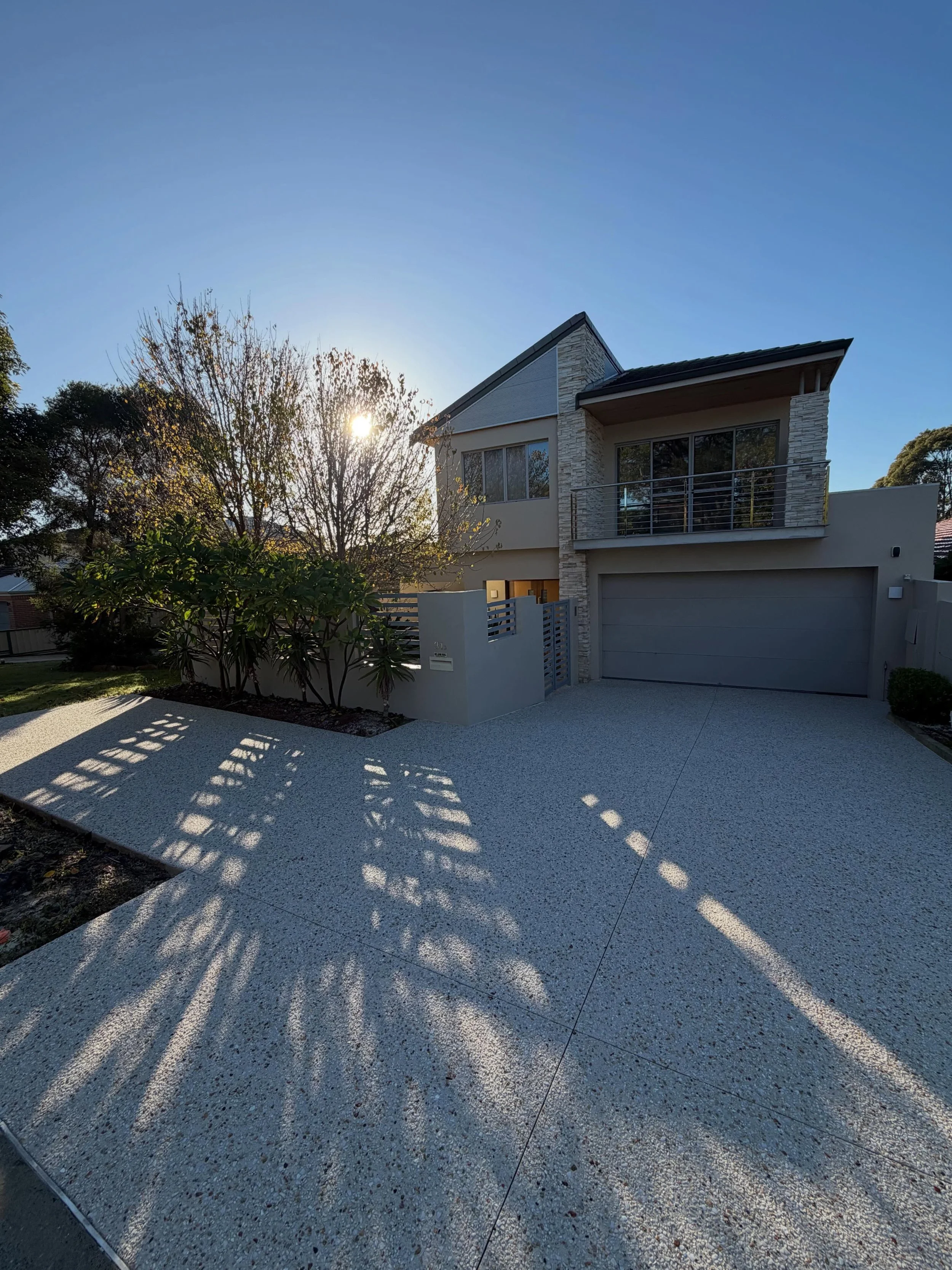 Another exposed aggregate project taking shape in Mt Pleasant.
#concrete #perth #landscaping #boral #exposedagg