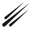 Three black parallel lines with diagonal cut marks.