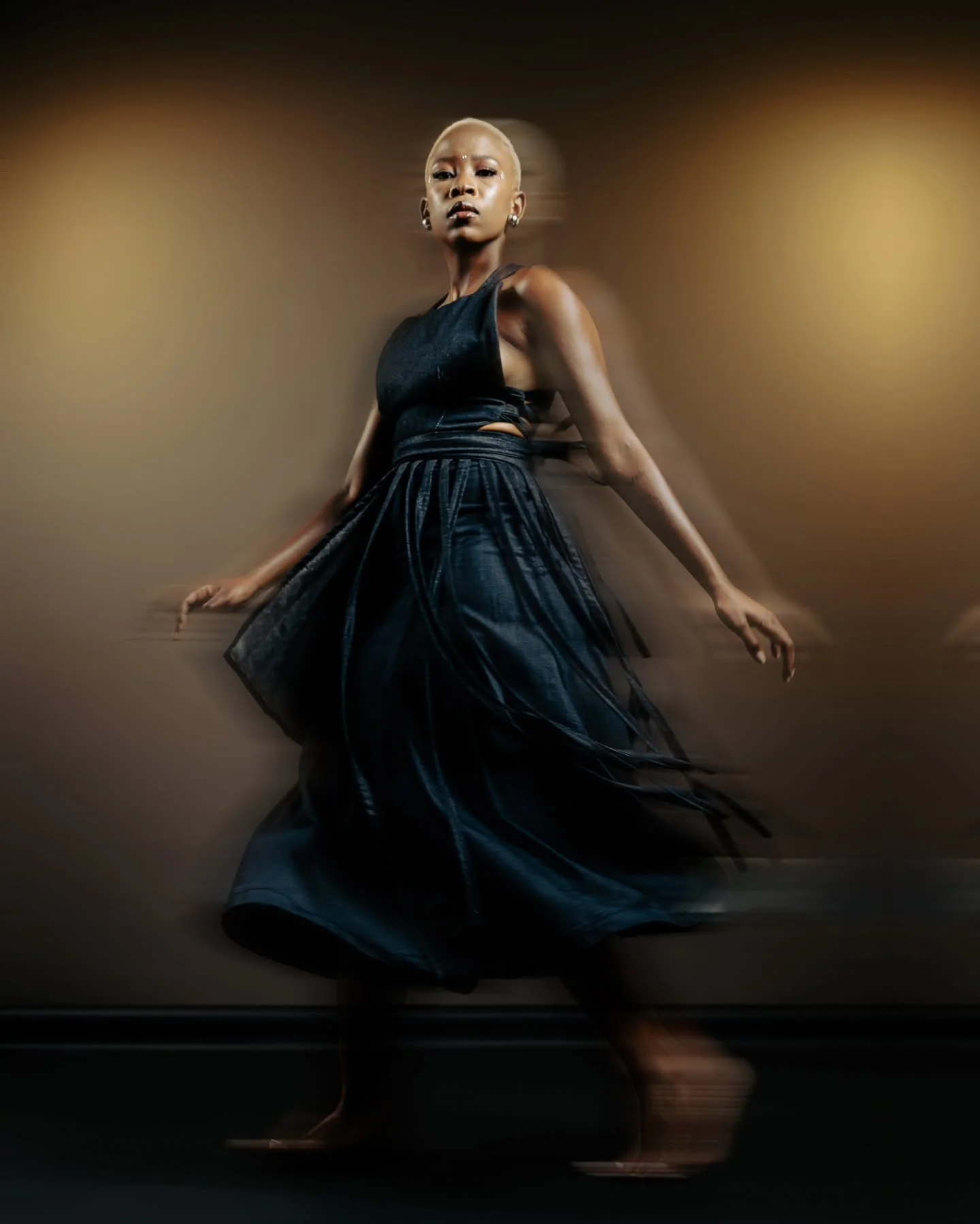 F L o W 

Subject: @tshiamo_888
Photographer: @mamacallsmepiento 
Assistant: @_northcole 
Top/garment: @nqobilenxumalocollective 
BTS: @don_reba1 
Vibes &amp; Spirit: @phenyoowami