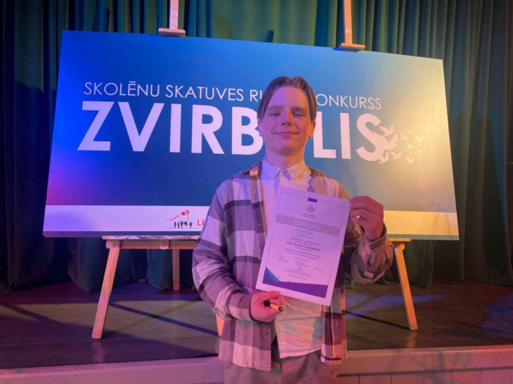 Dāvis Rauls Freidenfelds triumfē Latvijas skolēnu skatuves runas konkursā