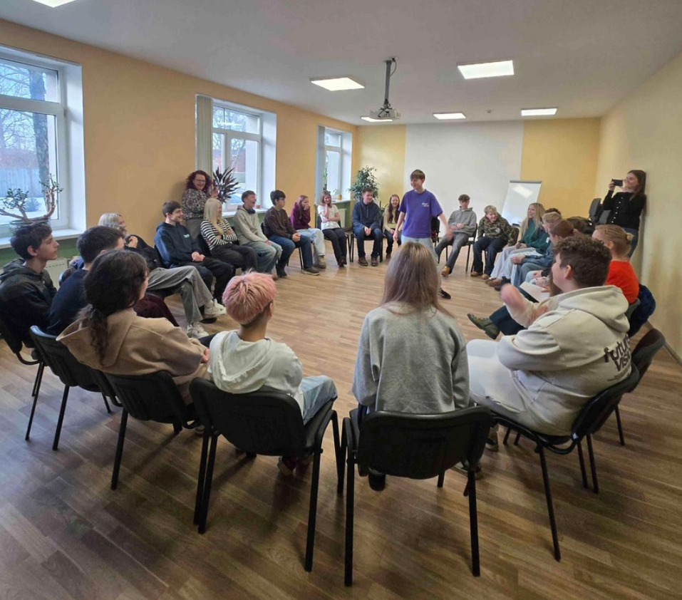 7.a klase apšauba MI padomus Atkarības profilakses centrā