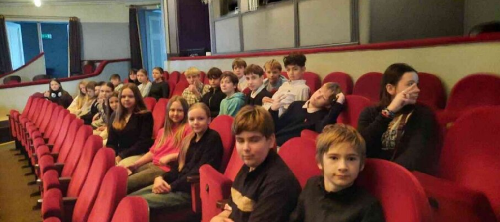 6.a klase piedzīvo “Pasaulē lielāko spēku”