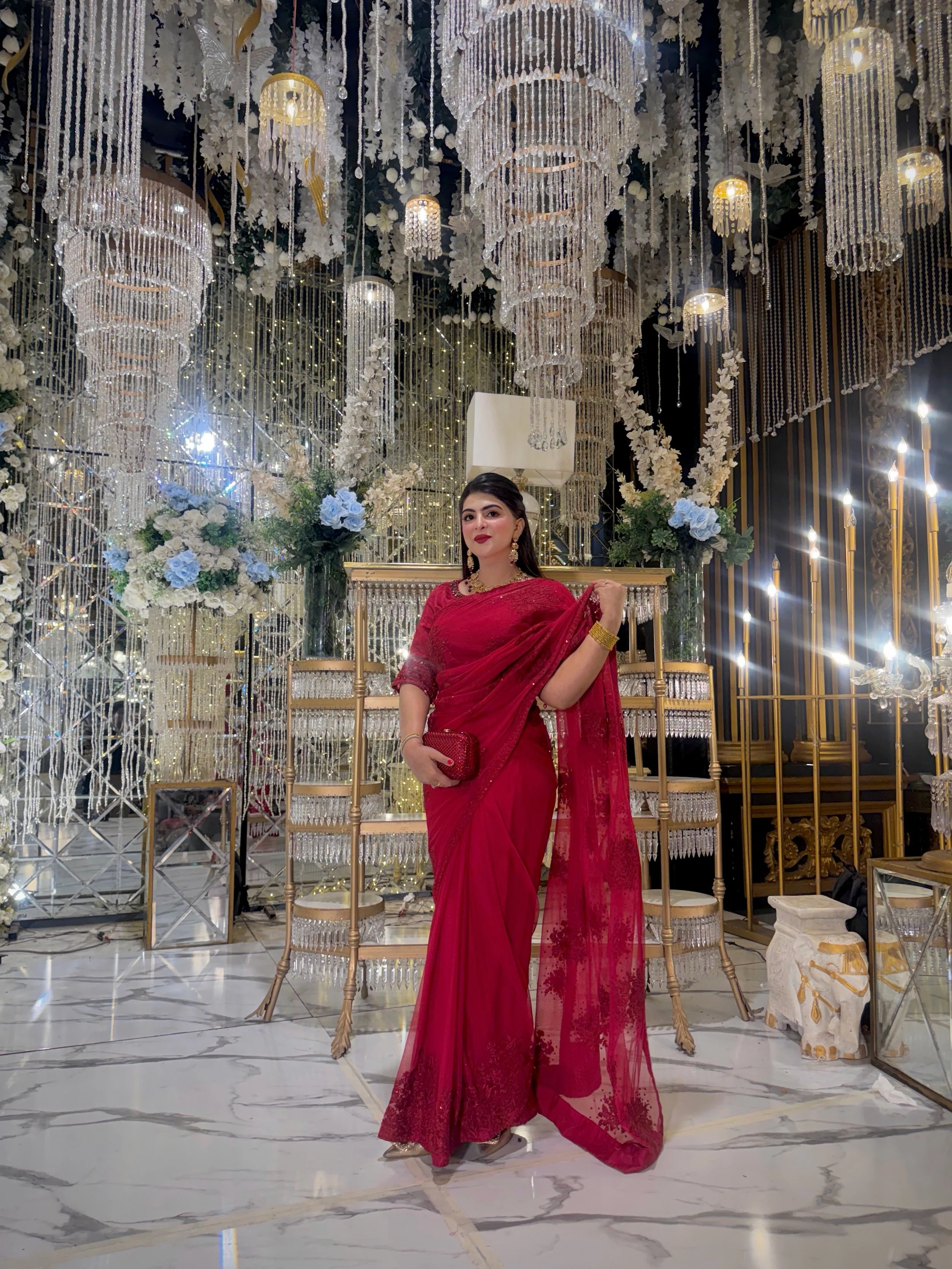 &lsquo;sorry about the saari&hellip; ma&rsquo;am&rsquo; 
.
.
.
.
.
red saree, red saari, red saari look, saari looks #redsaari #redsaarilook #saarilook #sareeinspiration