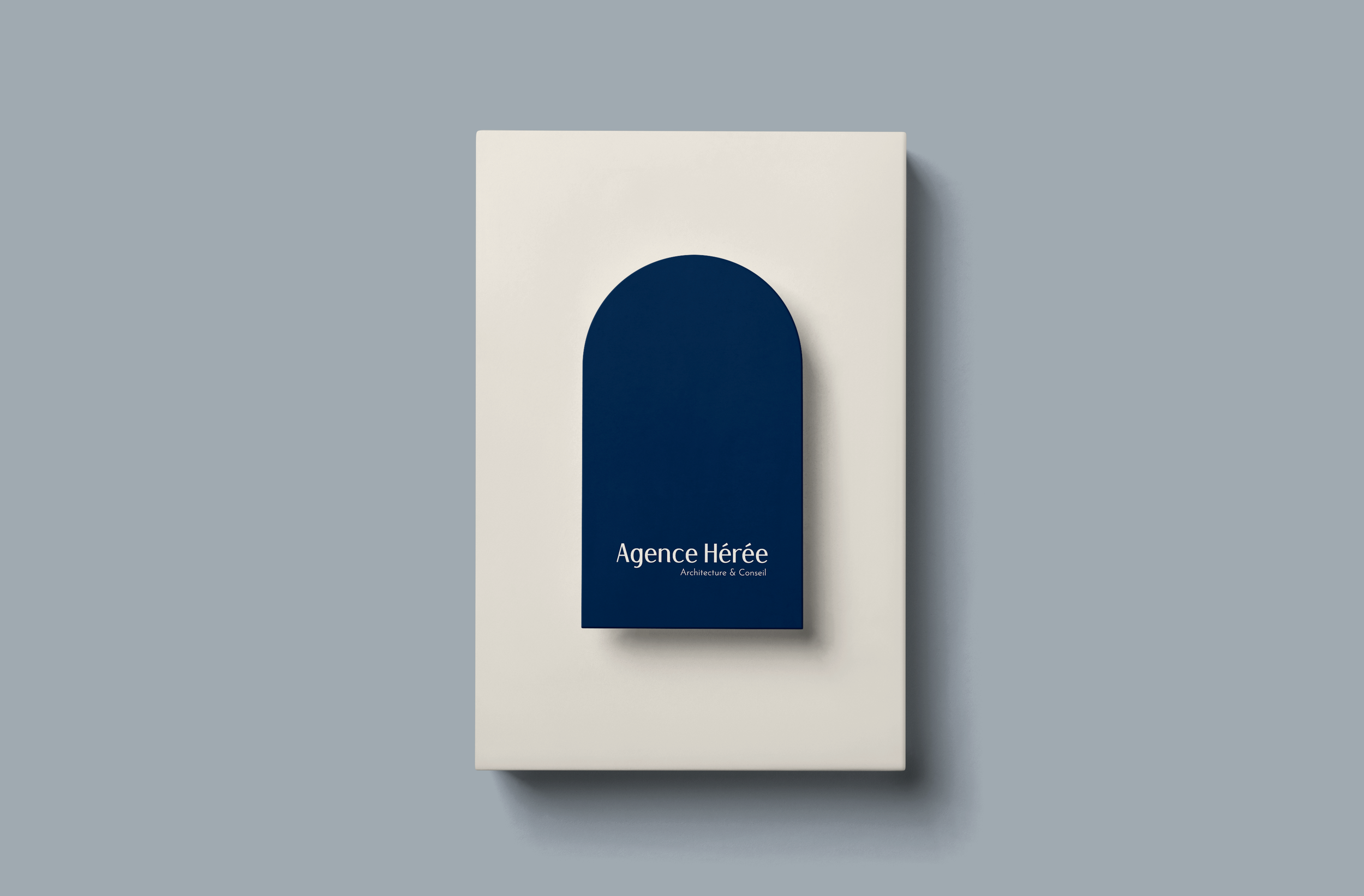 30-top-rounded-arch-business-card-mockup-04.png