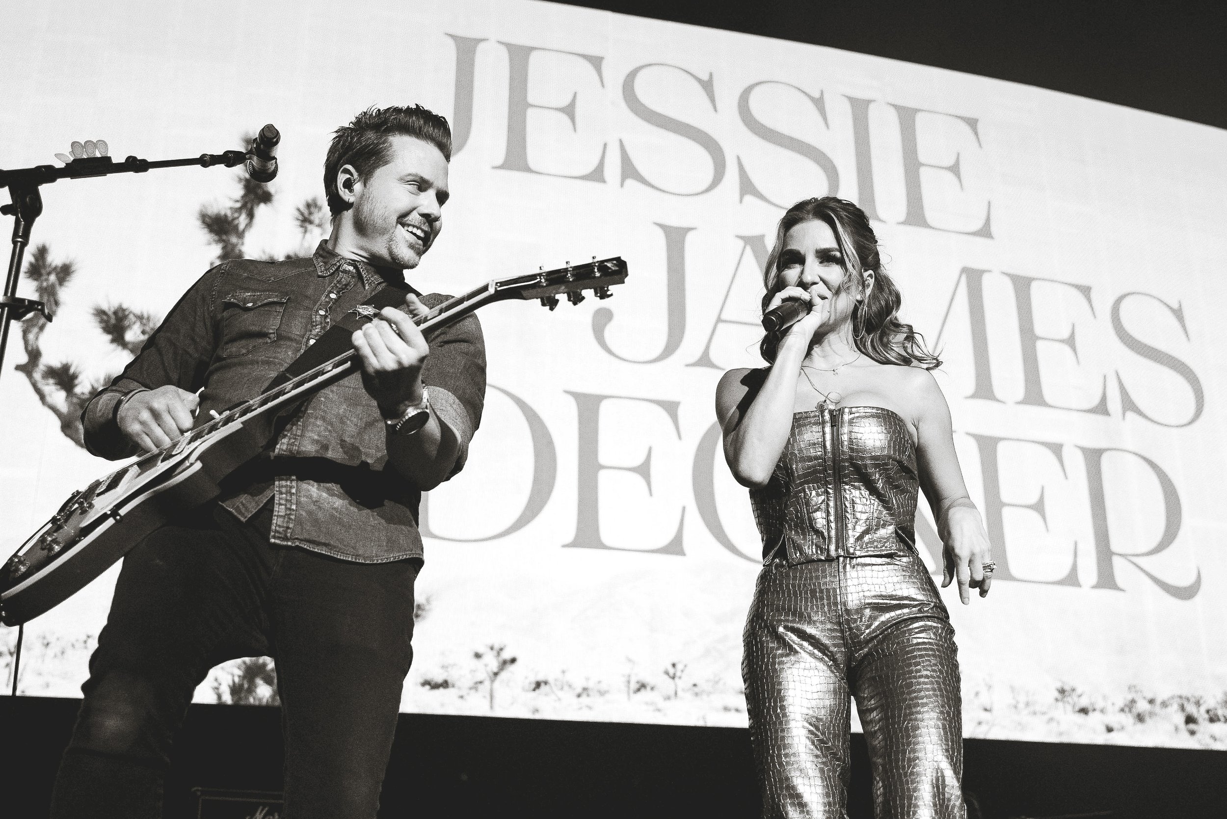 Alex Seier Photo - Jessie James Decker Live