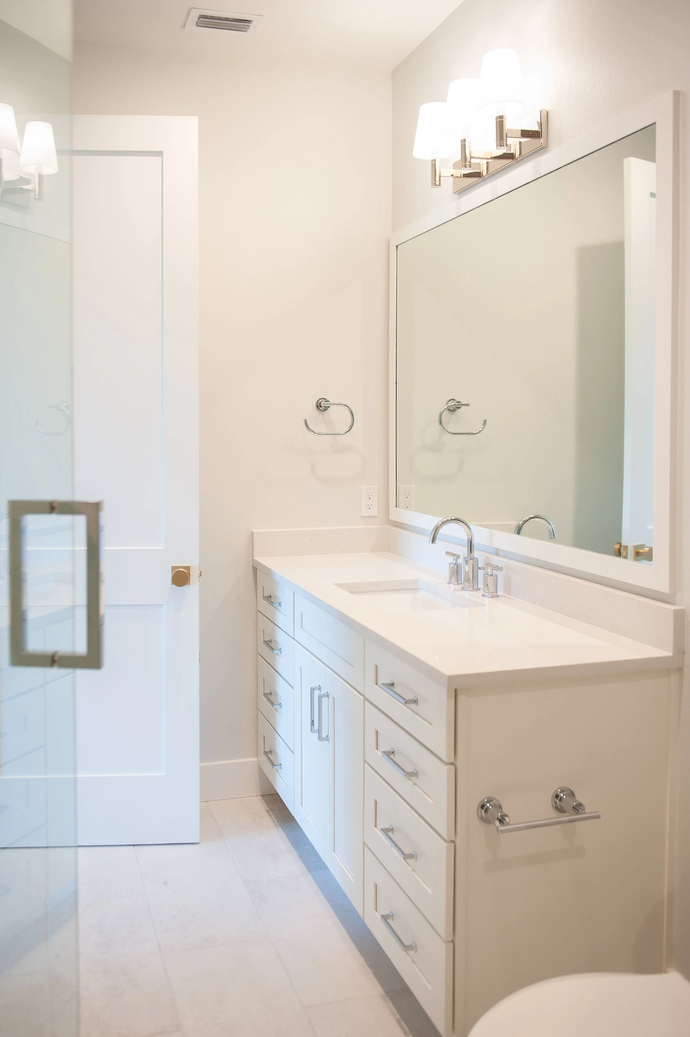 LD-AD-1670-Chestnut-Ave-58.jpg