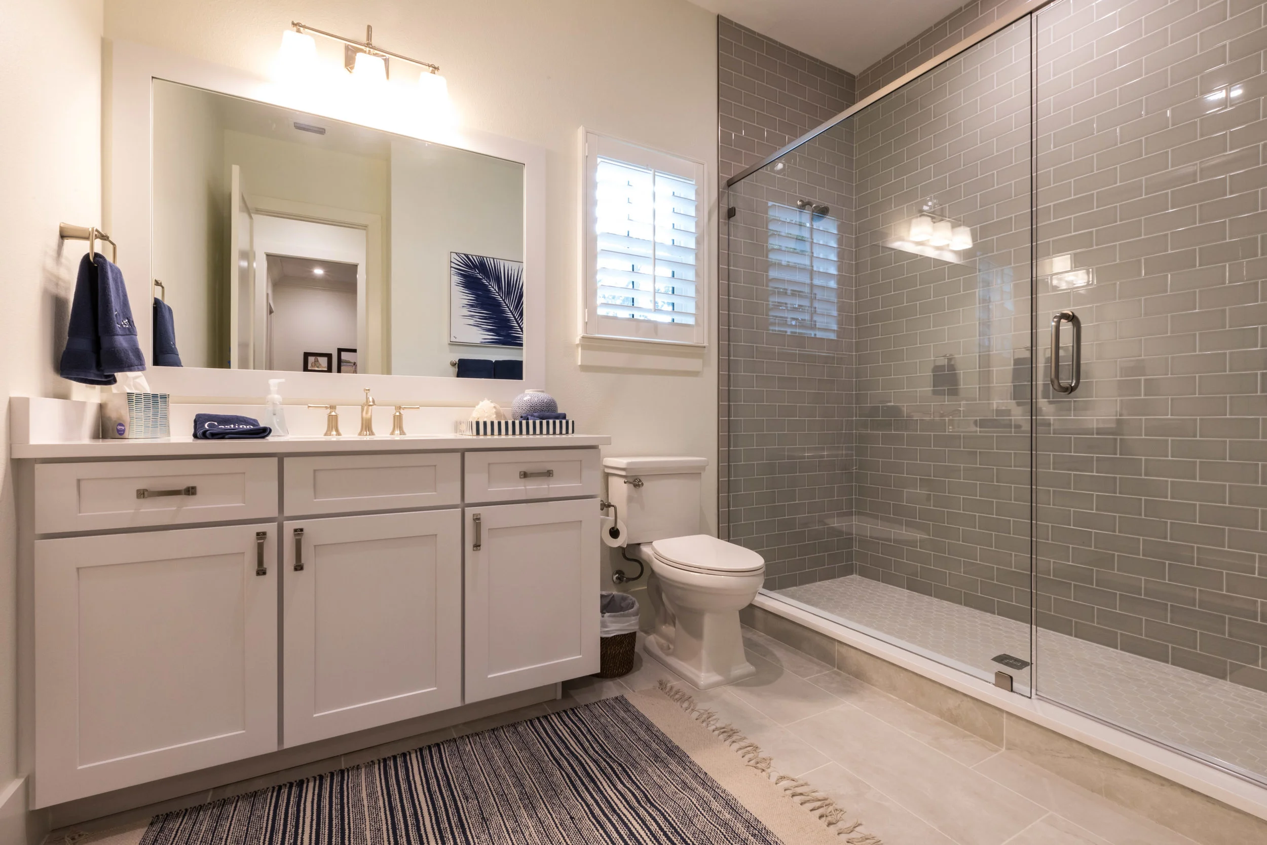 1611 Hillcrest-23.jpg