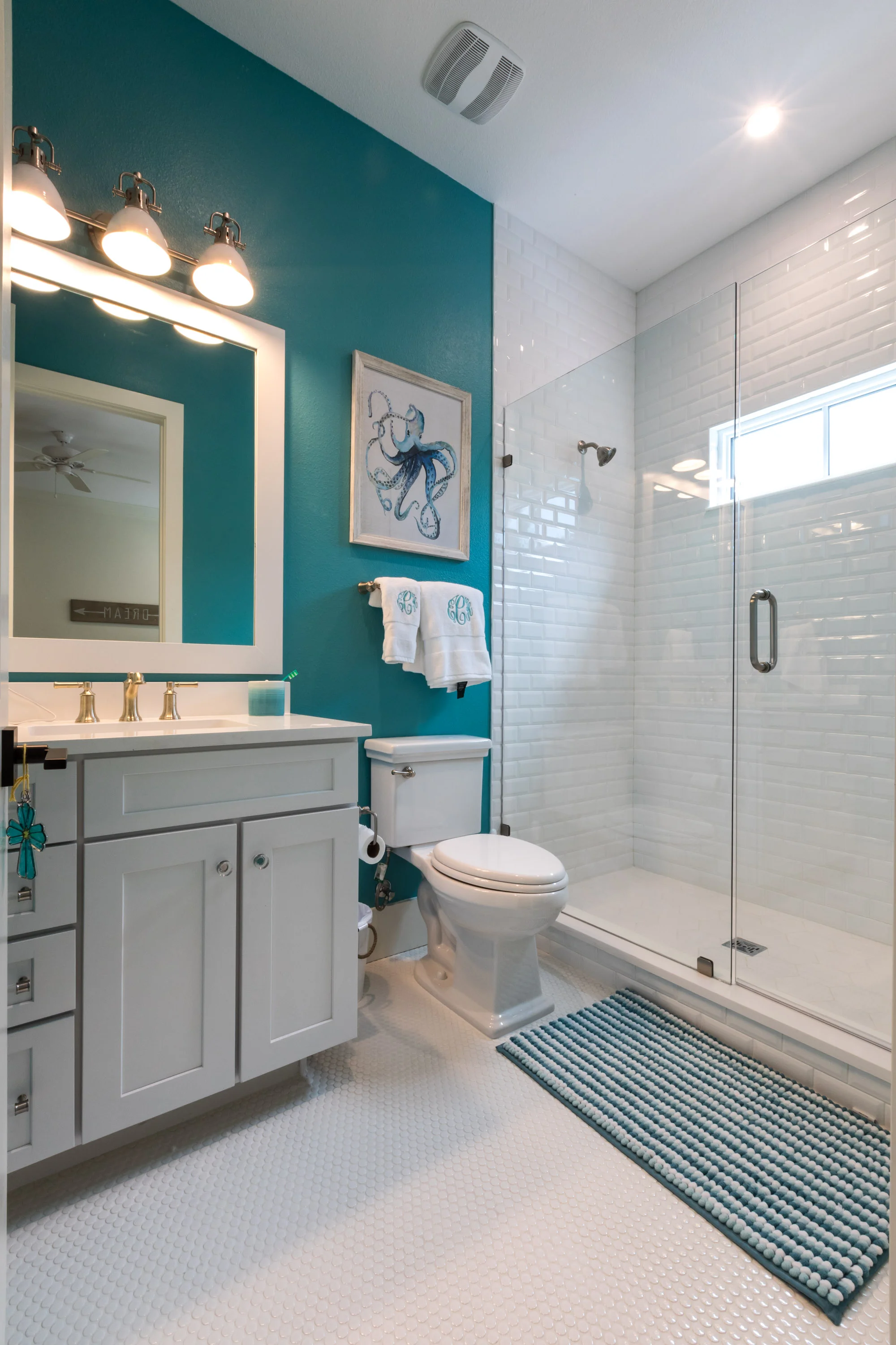 1611 Hillcrest-28.jpg