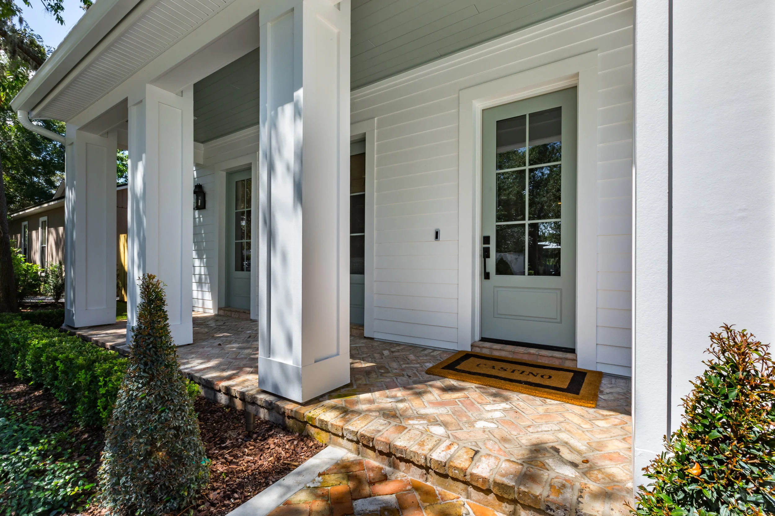 1611 Hillcrest-48.jpg