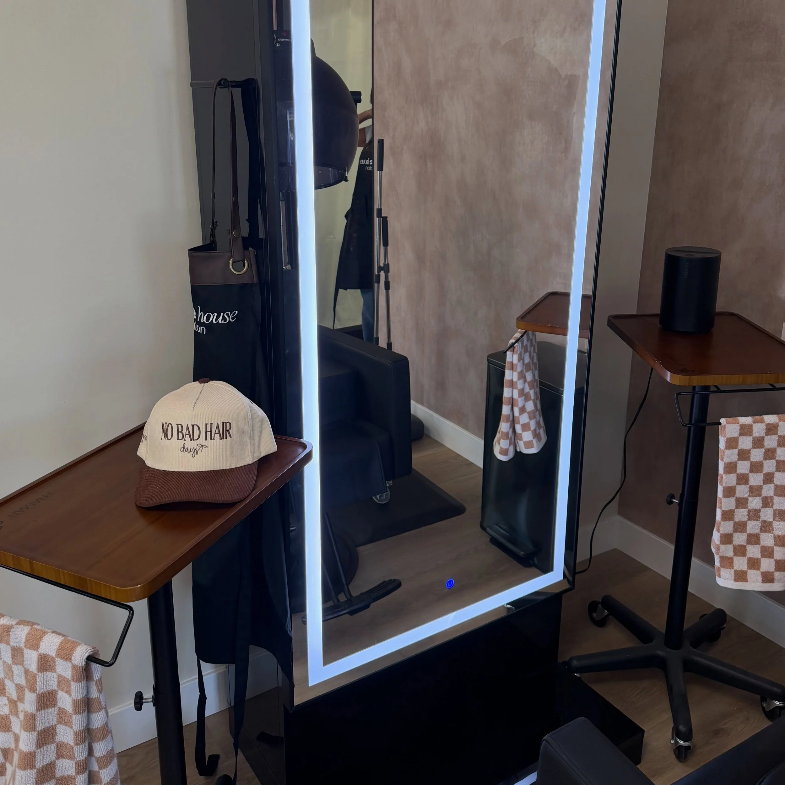Shade House Salon has a home for 1-2 more stylists! Come check us out and find out why we are the Santee premier salon for booth renters and guests. Everyone is family here. 🤍 Share this post and help us grow. 🤍