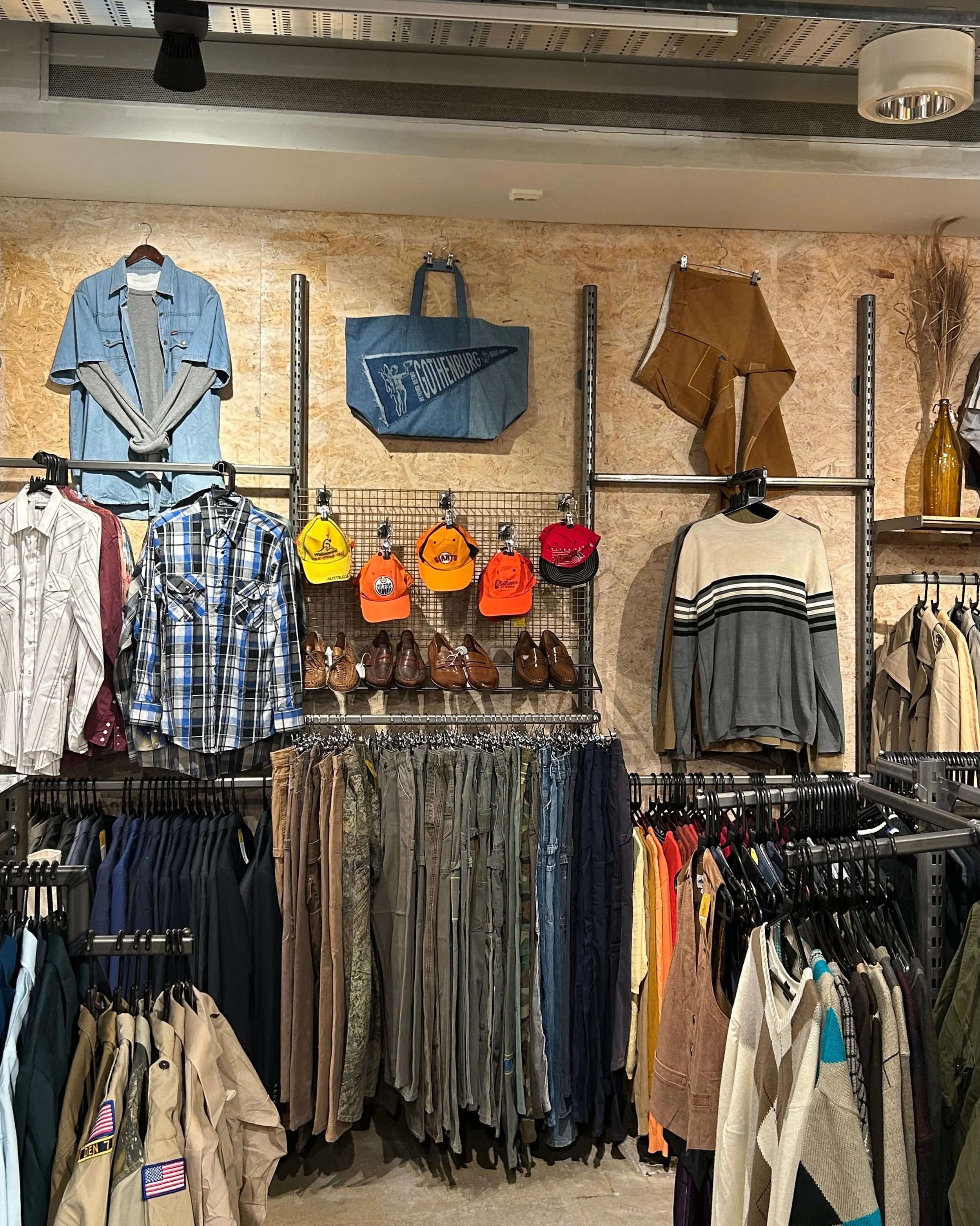 From the Beyond Retro Camera Roll 📸

Gothic Summer, yes please! ⛓️
Harley Davidson Biker boots 🏍️
Pieces serving true &rsquo;Midnight Sun&rsquo; aura 🌅
Rare Vintage finds 👜
A warehouse delivery that just keeps giving📦

Don&rsquo;t miss out!