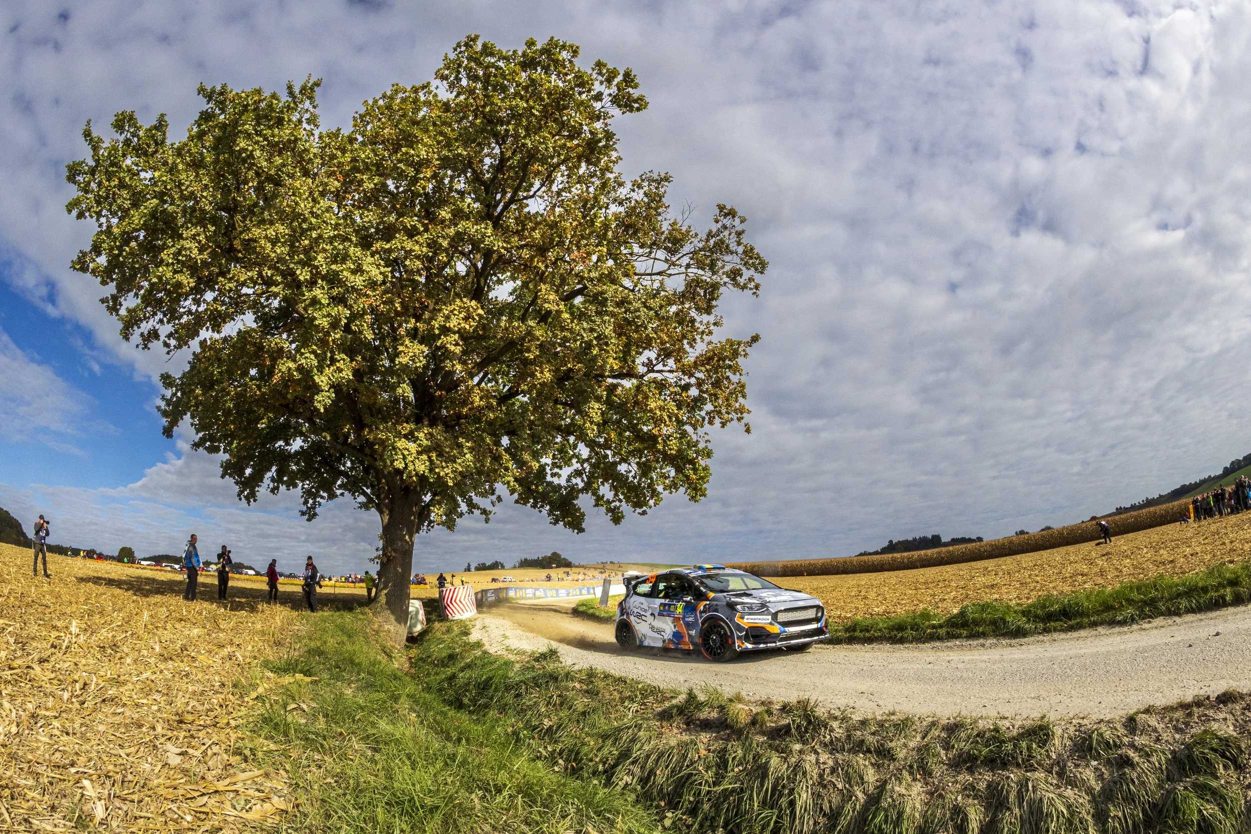 20251016-11-MarcoRimola-Shakedown-Bad-Griesbach-2954.jpg