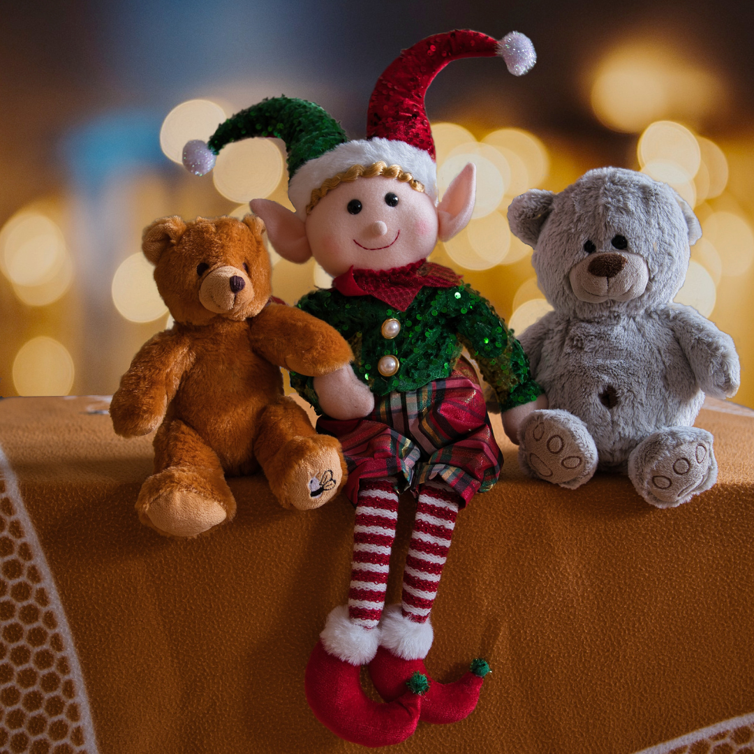 Pictures with Elf on the Shelf:  Photo Sponsor
