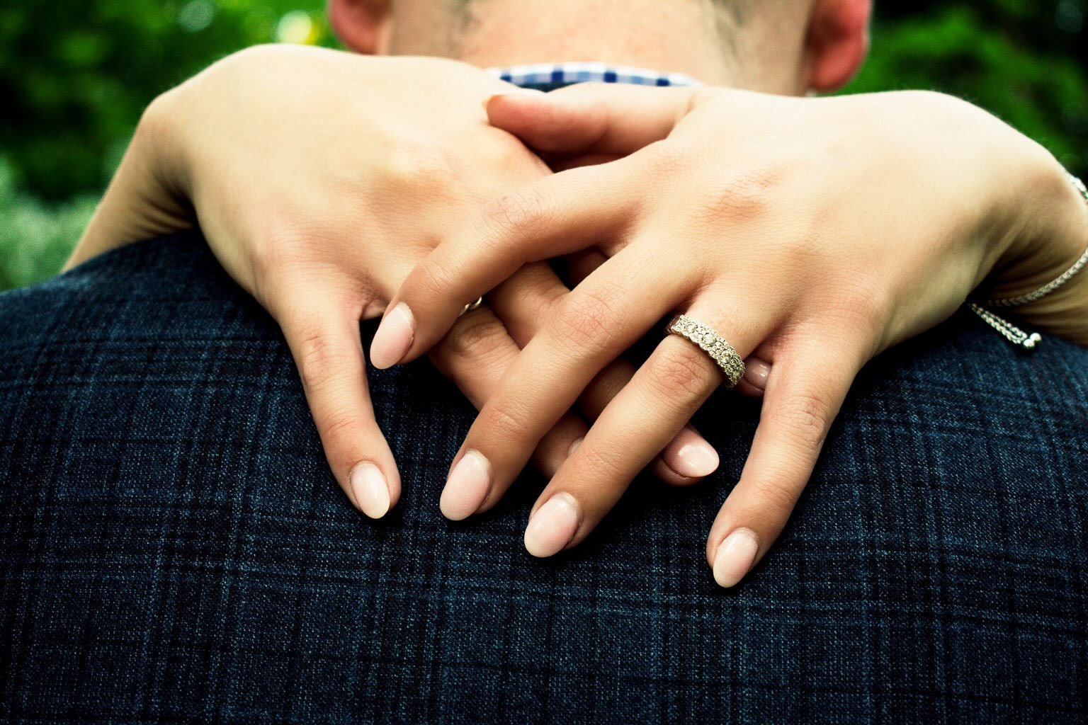 ENGAGEMENT 💍 season
www.honeyb.photography 📸
🫶🏼🤵🏻&zwj;♂️👰🏻&zwj;♀️ Engagement Photography in DFW
#engagementphotographydfw #engaged