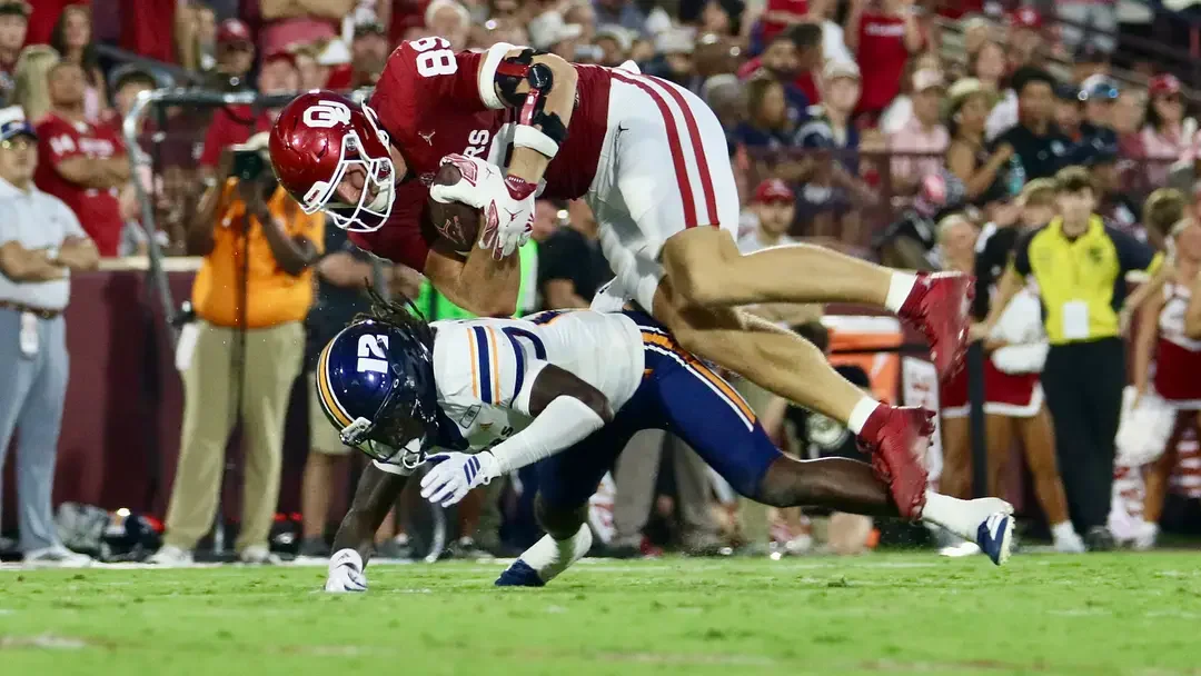 Brady Trantham-     Against UTEP, Hayden Hansen Showed Why He Can Be Oklahoma’s Safety Net