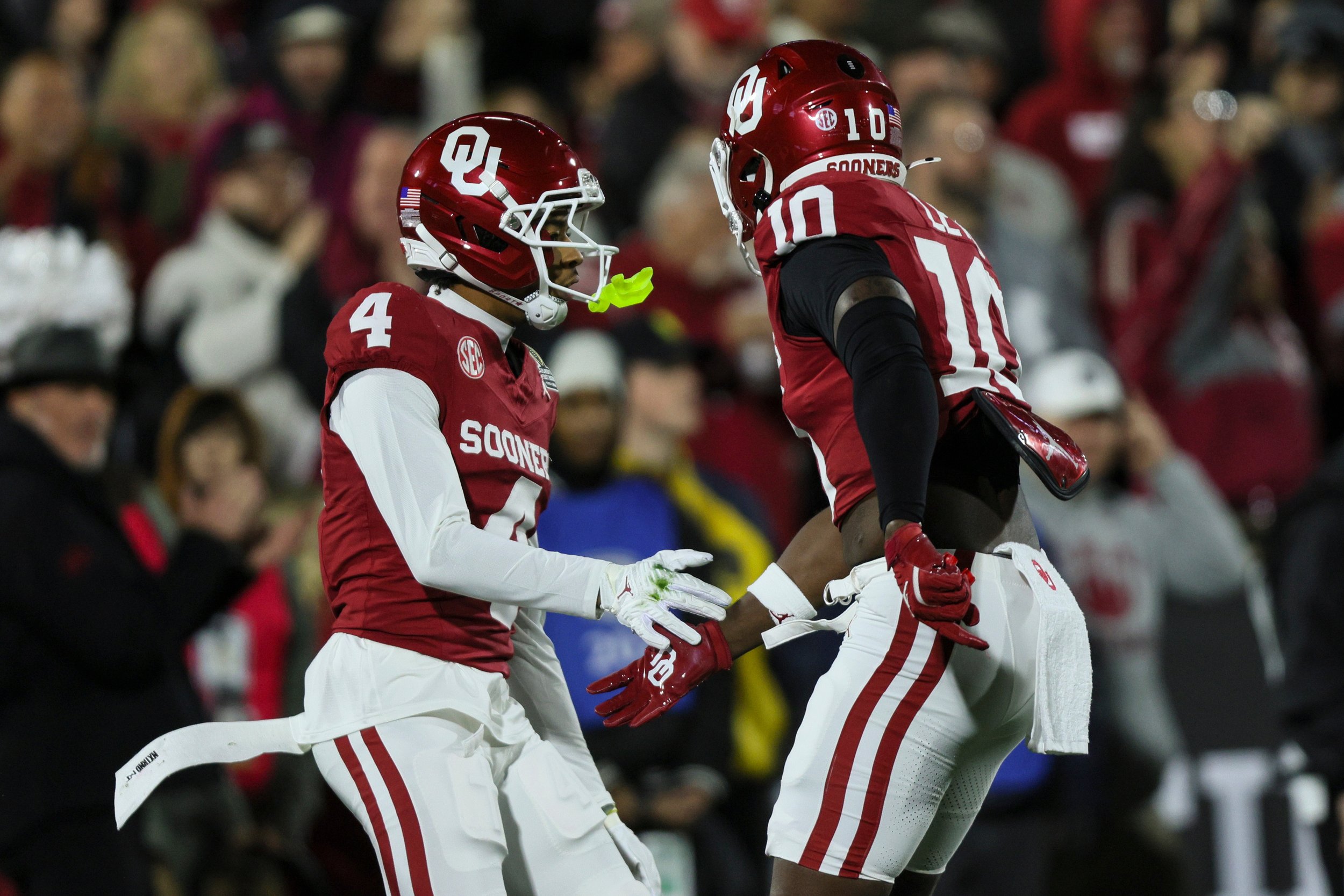 Steve Curtis - Oklahoma’s Defense Must Make Georgia Earn Its Way Down the Field