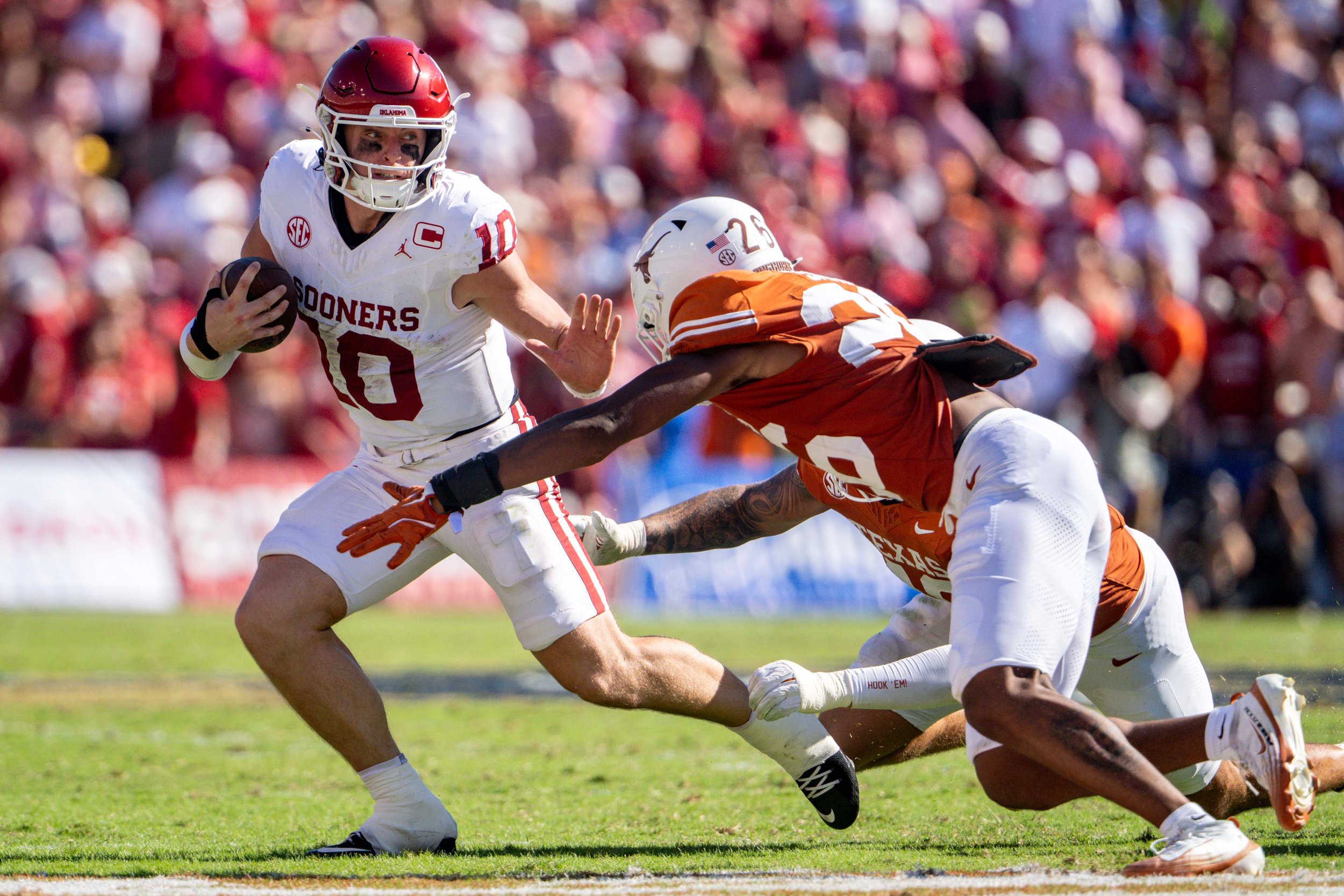 Steve Curtis - Oklahoma’s Offense Can't Waste Its Chances Against Texas